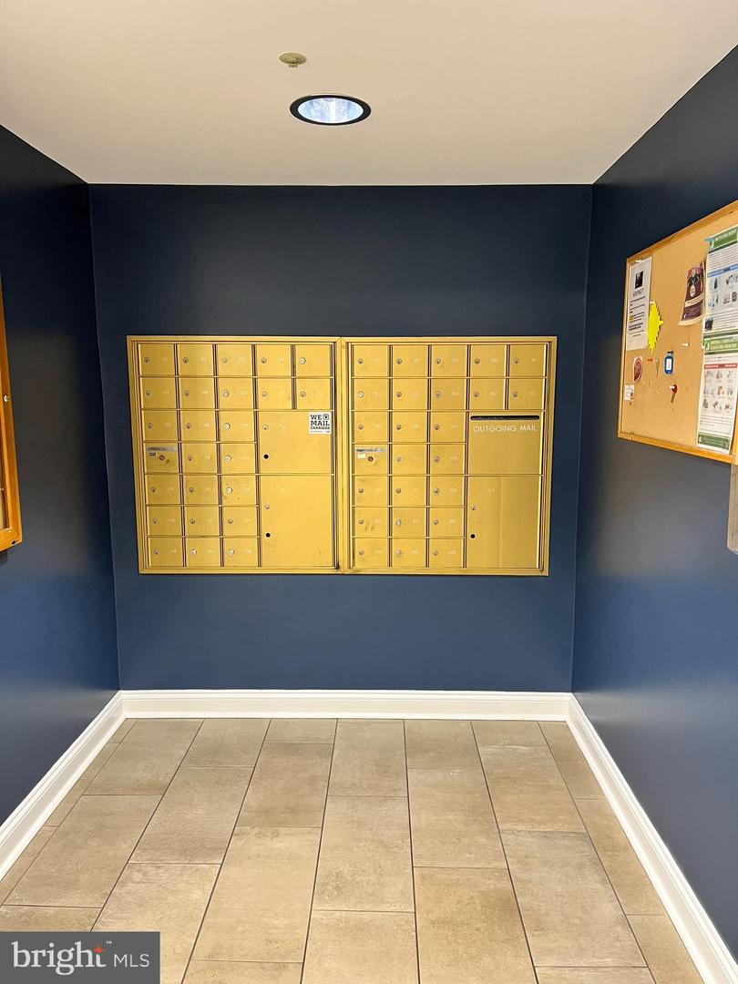 6990 FALLS REACH DR #313, FALLS CHURCH, Virginia 22043, 2 Bedrooms Bedrooms, 7 Rooms Rooms,2 BathroomsBathrooms,Residential,For sale,6990 FALLS REACH DR #313,VAFX2279274 MLS # VAFX2279274