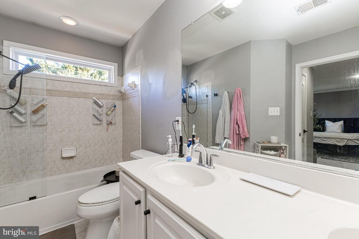 3390 MYSTIC CT, DUMFRIES, Virginia 22026, 4 Bedrooms Bedrooms, ,3 BathroomsBathrooms,Residential,For sale,3390 MYSTIC CT,VAPW2107826 MLS # VAPW2107826