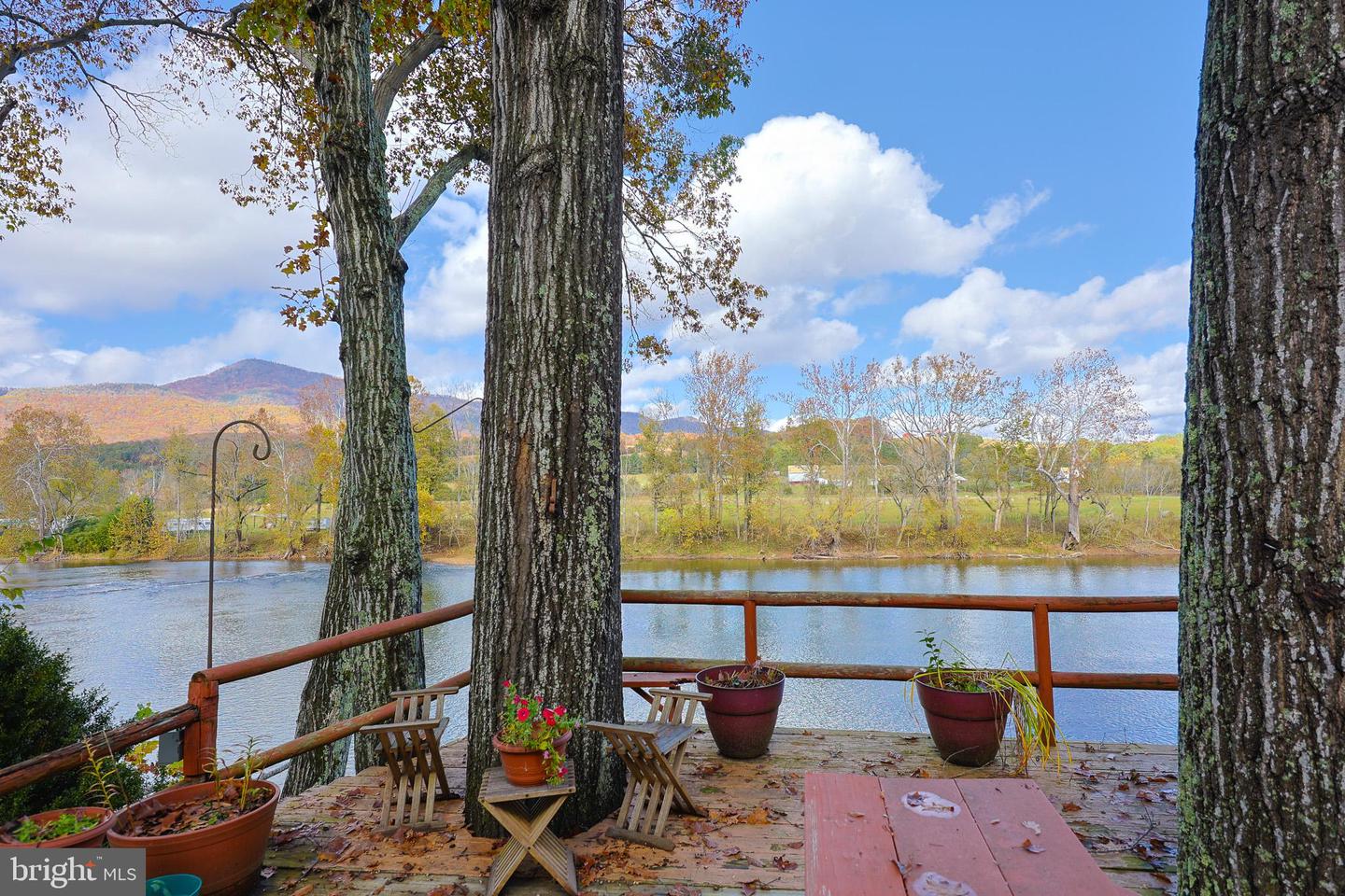 900 RIVER LODGE RD, LURAY, Virginia 22835, 1 Bedroom Bedrooms, ,1 BathroomBathrooms,Residential,For sale,900 RIVER LODGE RD,VAPA2005596 MLS # VAPA2005596