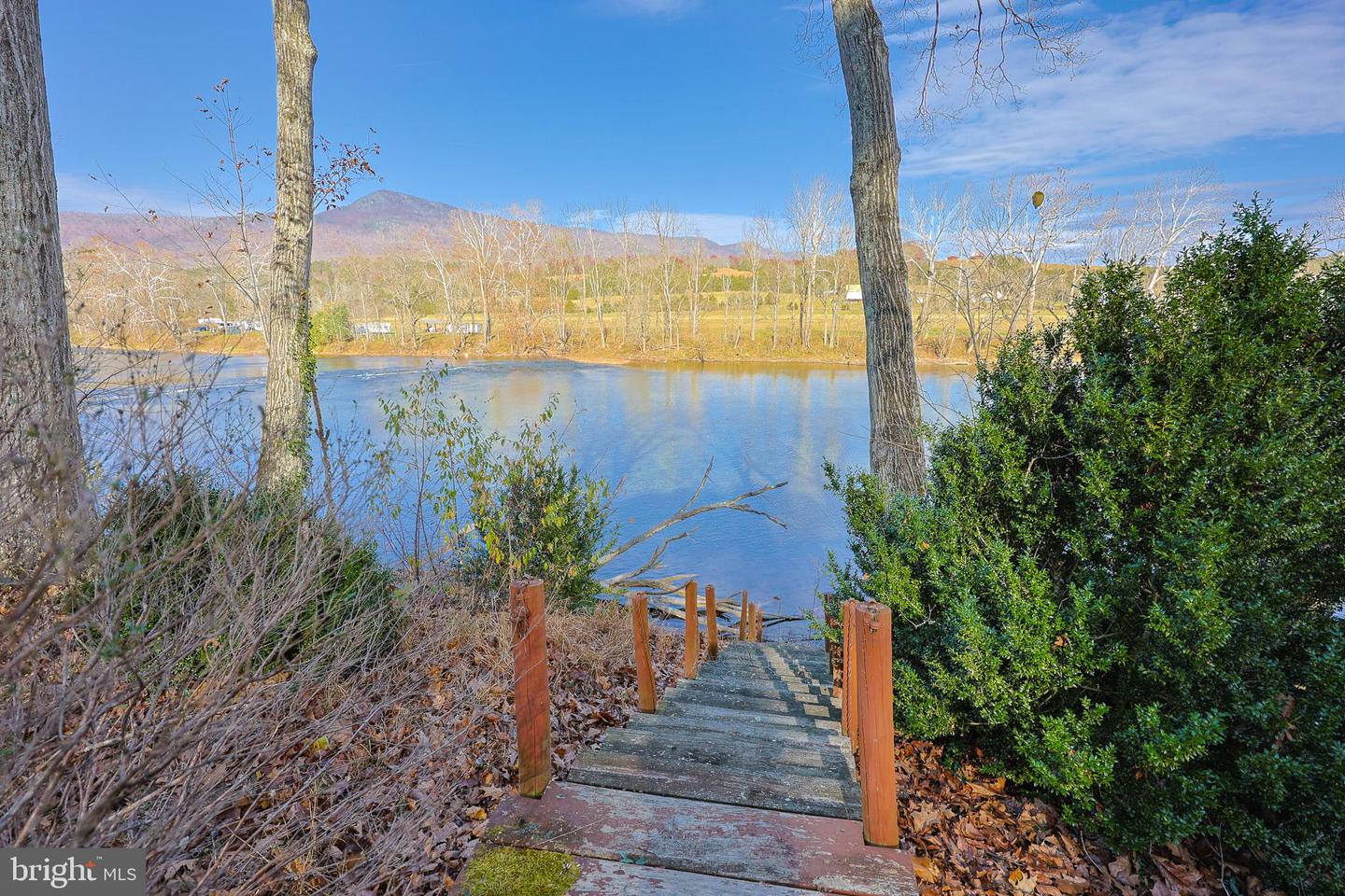 900 RIVER LODGE RD, LURAY, Virginia 22835, 1 Bedroom Bedrooms, ,1 BathroomBathrooms,Residential,For sale,900 RIVER LODGE RD,VAPA2005596 MLS # VAPA2005596