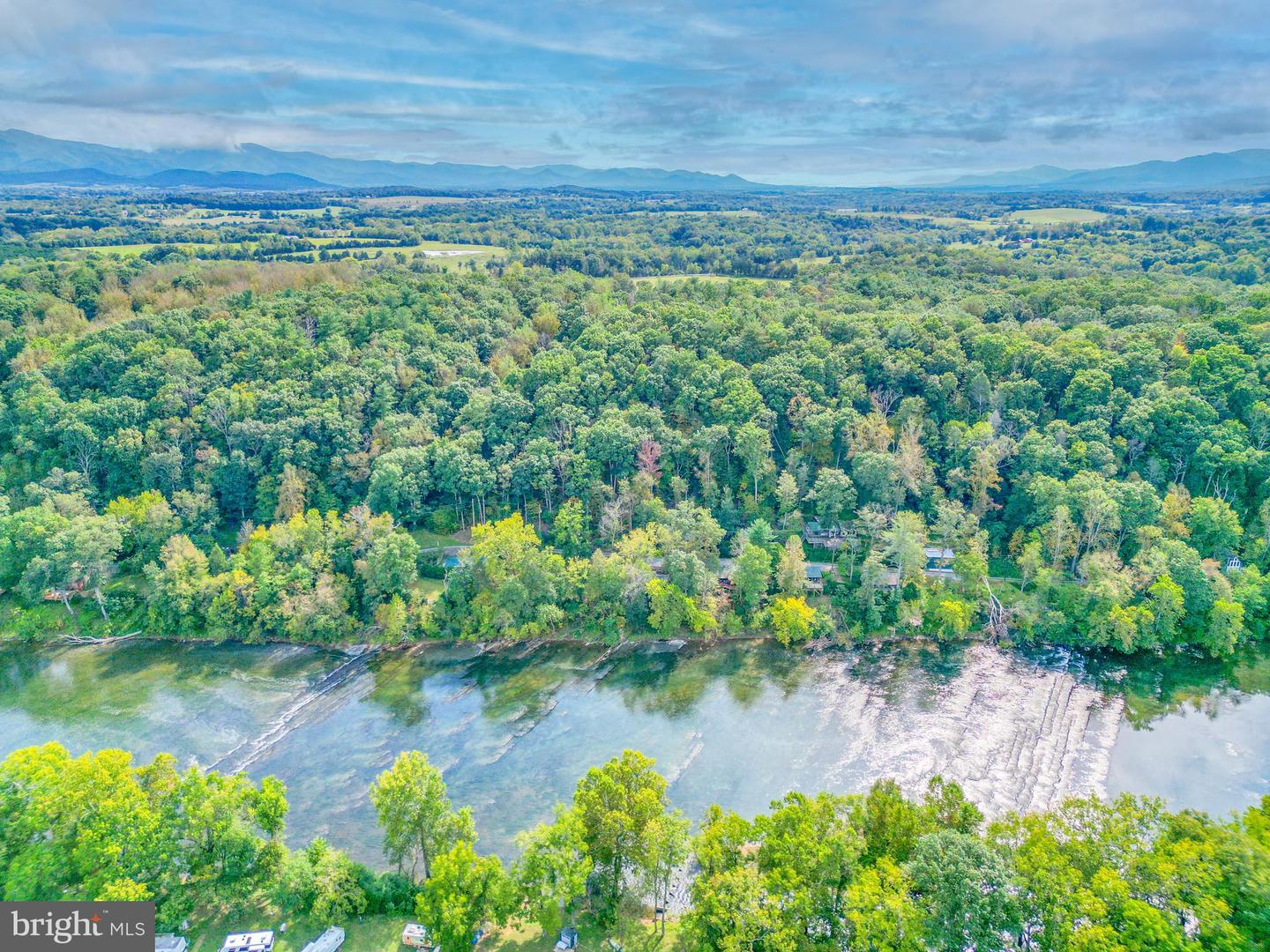 900 RIVER LODGE RD, LURAY, Virginia 22835, 1 Bedroom Bedrooms, ,1 BathroomBathrooms,Residential,For sale,900 RIVER LODGE RD,VAPA2005596 MLS # VAPA2005596