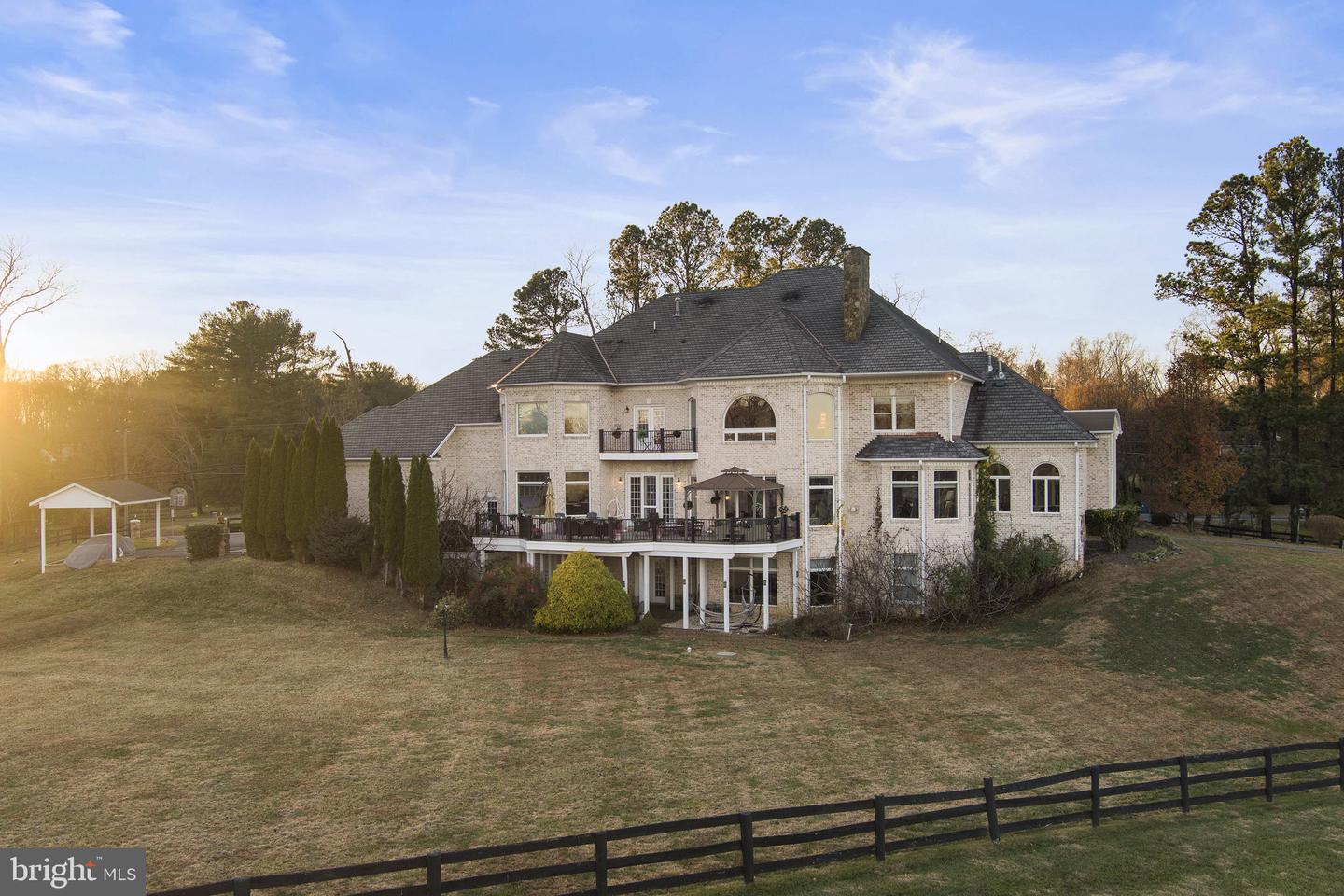 627 WALKER RD, GREAT FALLS, Virginia 22066, 6 Bedrooms Bedrooms, ,6 BathroomsBathrooms,Residential,For sale,627 WALKER RD,VAFX2278980 MLS # VAFX2278980 627 WALKER RD, GREAT FALLS, Virginia 22066, 6 Bedrooms Bedrooms, ,6 BathroomsBathrooms,Residential,For sale,627 WALKER RD,VAFX2278980 MLS # VAFX2278980