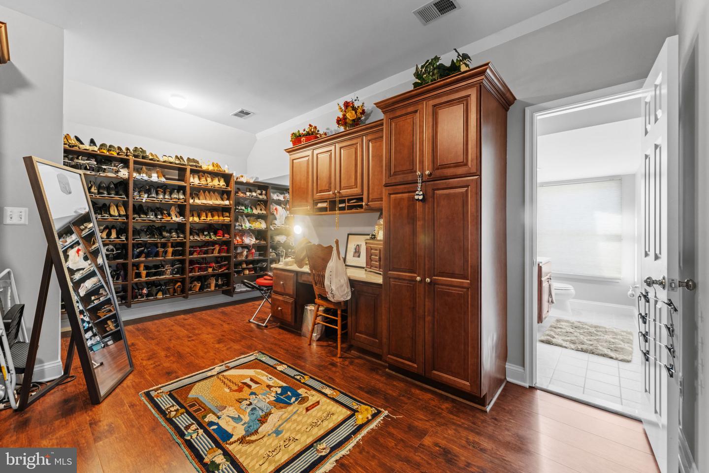 627 WALKER RD, GREAT FALLS, Virginia 22066, 6 Bedrooms Bedrooms, ,6 BathroomsBathrooms,Residential,For sale,627 WALKER RD,VAFX2278980 MLS # VAFX2278980 627 WALKER RD, GREAT FALLS, Virginia 22066, 6 Bedrooms Bedrooms, ,6 BathroomsBathrooms,Residential,For sale,627 WALKER RD,VAFX2278980 MLS # VAFX2278980