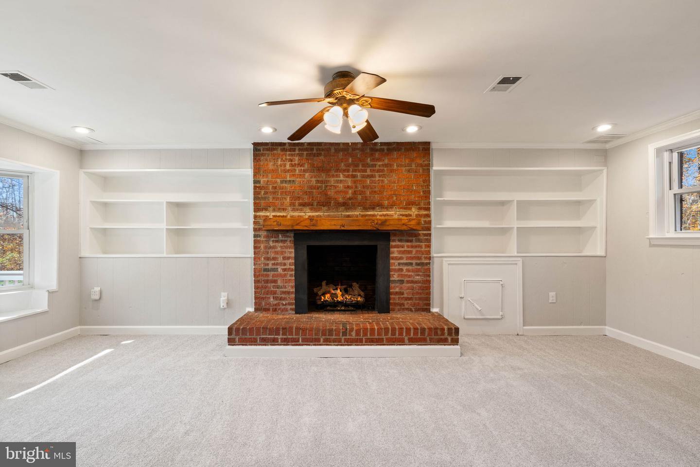 11106 LAKE JACKSON DR, MANASSAS, Virginia 20111, 4 Bedrooms Bedrooms, ,1 BathroomBathrooms,Residential,For sale,11106 LAKE JACKSON DR,VAPW2107732 MLS # VAPW2107732