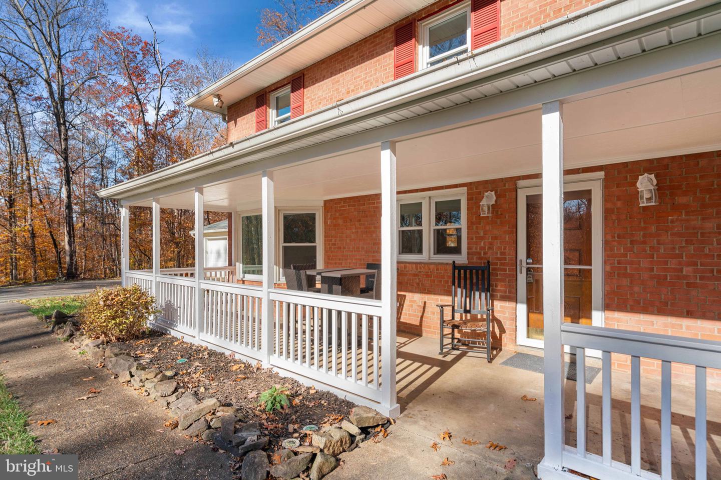 11106 LAKE JACKSON DR, MANASSAS, Virginia 20111, 4 Bedrooms Bedrooms, ,1 BathroomBathrooms,Residential,For sale,11106 LAKE JACKSON DR,VAPW2107732 MLS # VAPW2107732