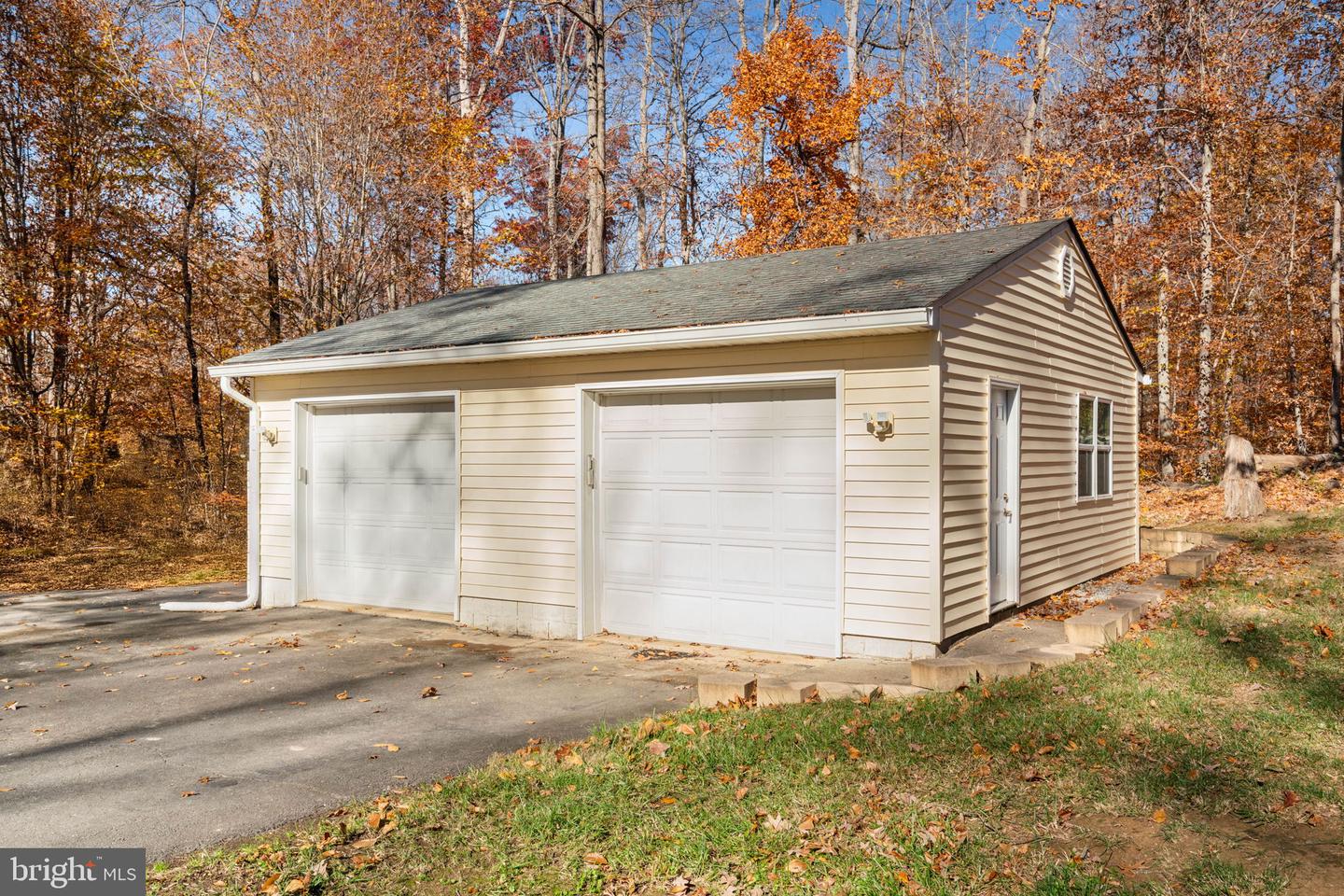 11106 LAKE JACKSON DR, MANASSAS, Virginia 20111, 4 Bedrooms Bedrooms, ,1 BathroomBathrooms,Residential,For sale,11106 LAKE JACKSON DR,VAPW2107732 MLS # VAPW2107732