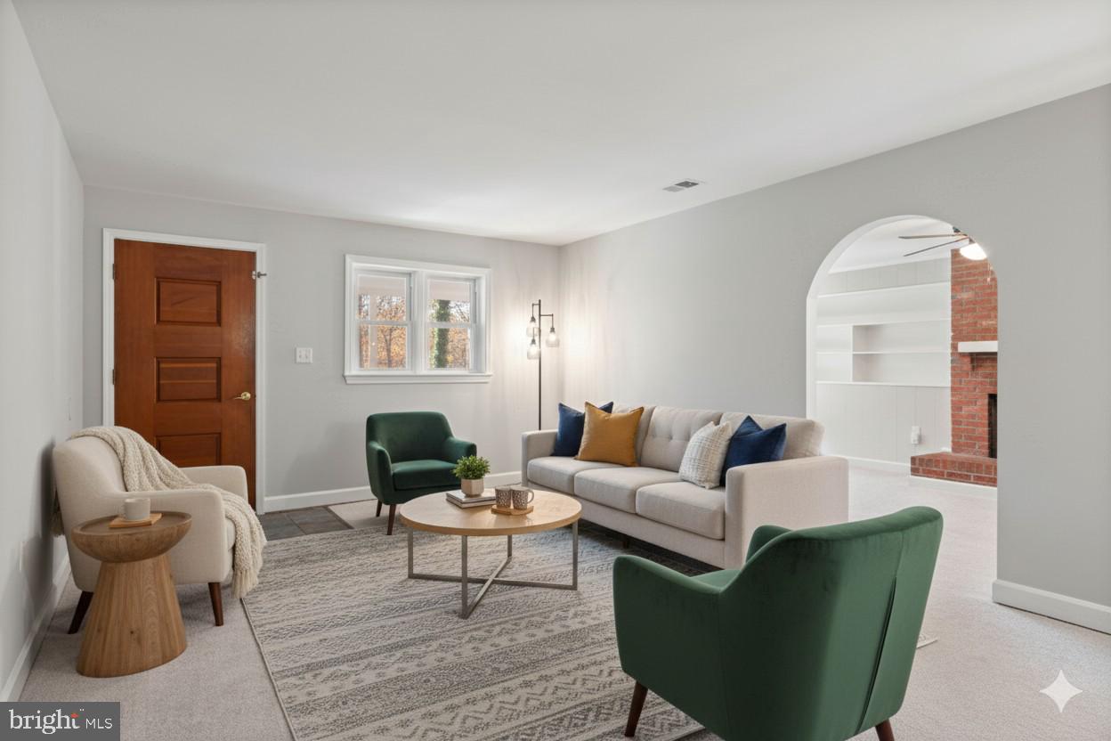 11106 LAKE JACKSON DR, MANASSAS, Virginia 20111, 4 Bedrooms Bedrooms, ,1 BathroomBathrooms,Residential,For sale,11106 LAKE JACKSON DR,VAPW2107732 MLS # VAPW2107732