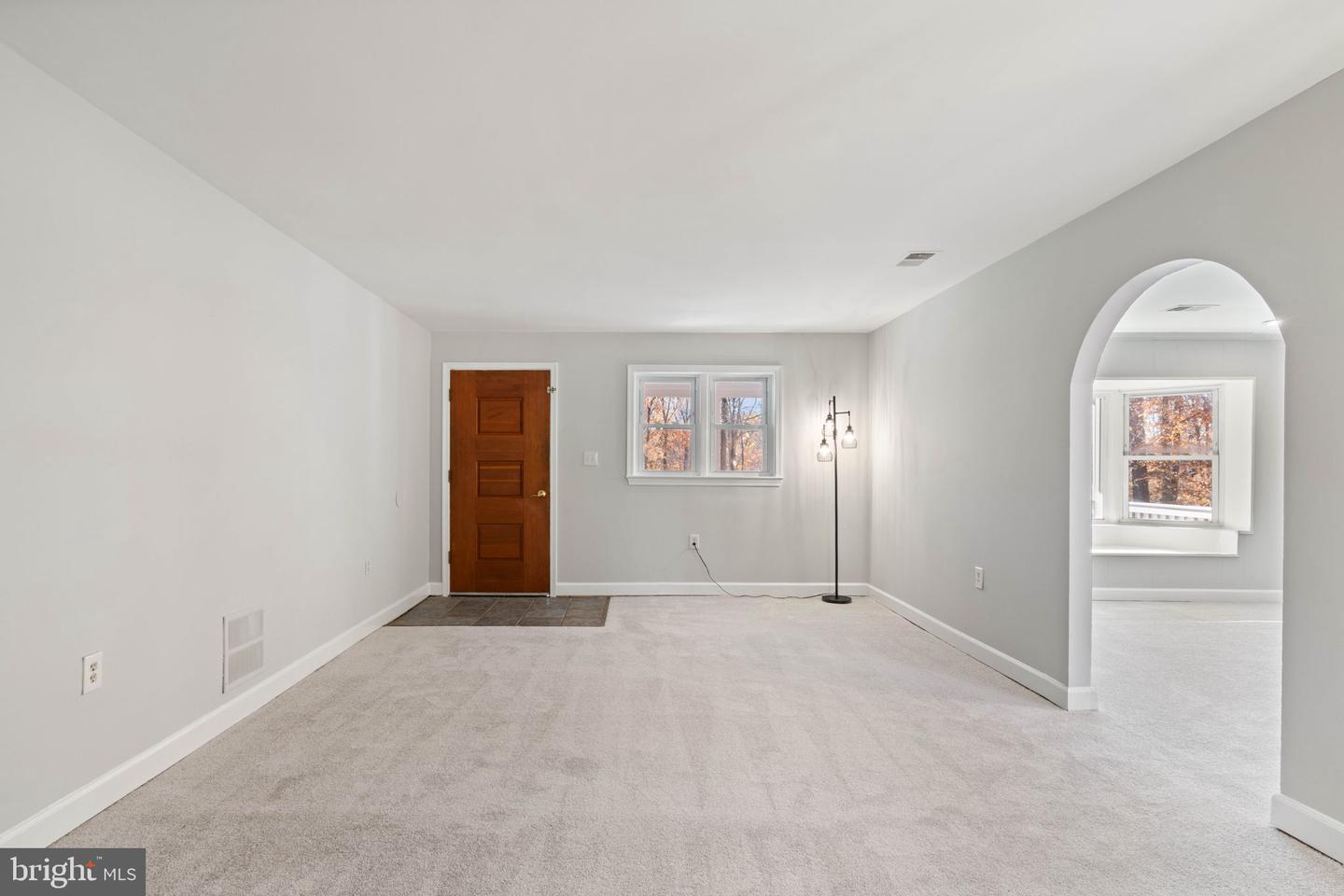 11106 LAKE JACKSON DR, MANASSAS, Virginia 20111, 4 Bedrooms Bedrooms, ,1 BathroomBathrooms,Residential,For sale,11106 LAKE JACKSON DR,VAPW2107732 MLS # VAPW2107732