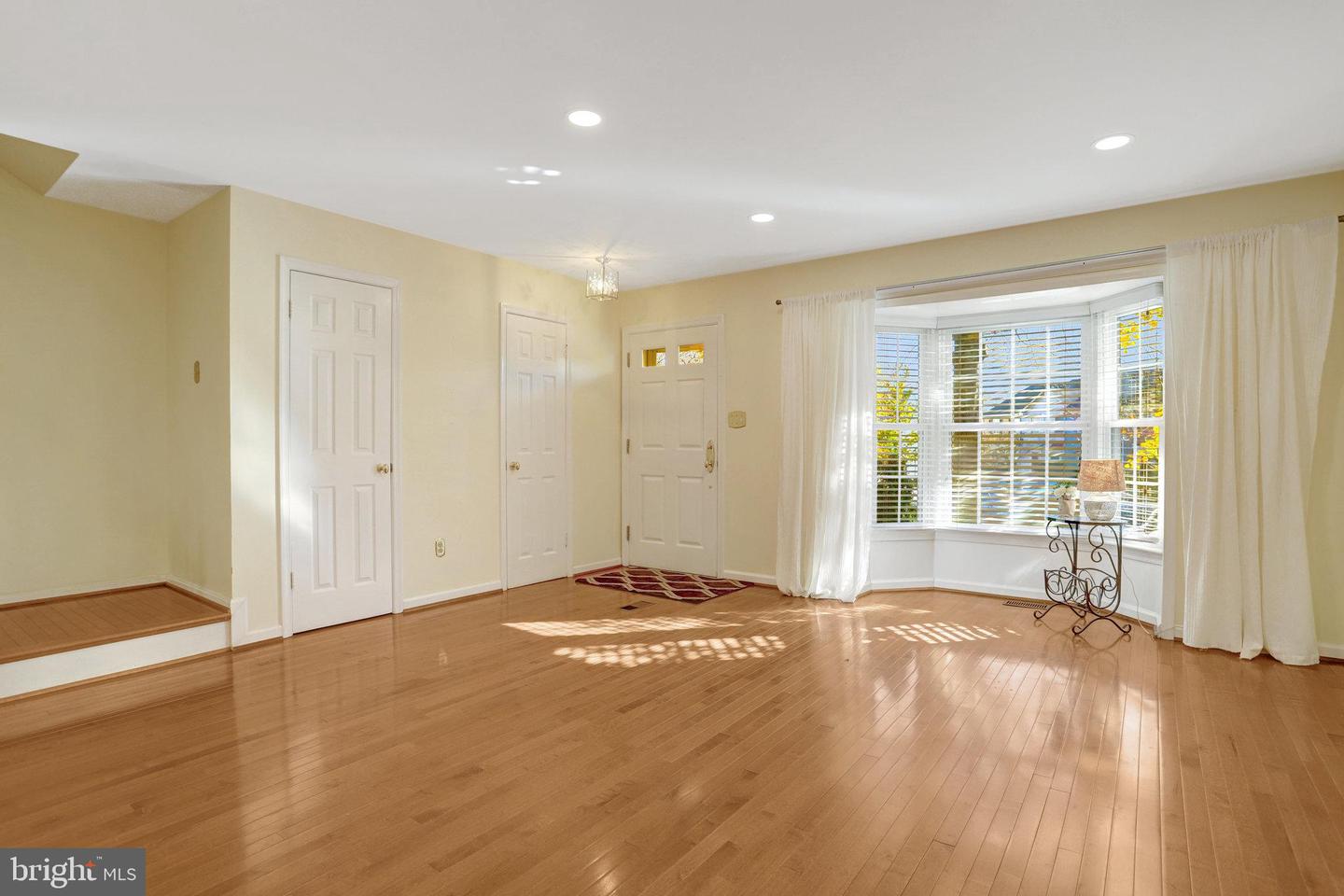 6122 OLD BRENTFORD CT, ALEXANDRIA, Virginia 22310, 3 Bedrooms Bedrooms, ,3 BathroomsBathrooms,Residential,For sale,6122 OLD BRENTFORD CT,VAFX2279114 MLS # VAFX2279114