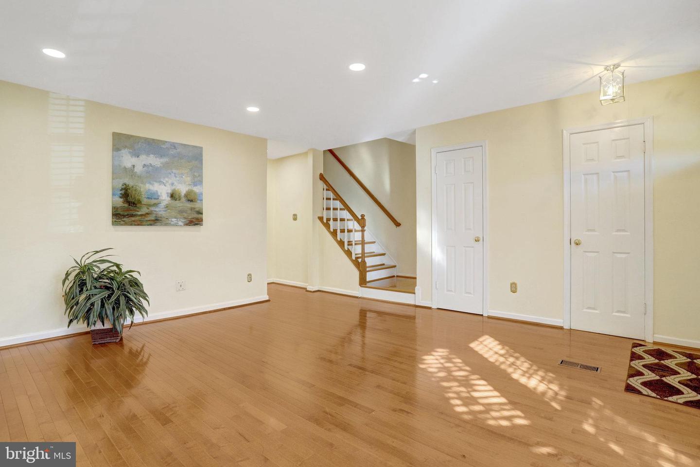 6122 OLD BRENTFORD CT, ALEXANDRIA, Virginia 22310, 3 Bedrooms Bedrooms, ,3 BathroomsBathrooms,Residential,For sale,6122 OLD BRENTFORD CT,VAFX2279114 MLS # VAFX2279114