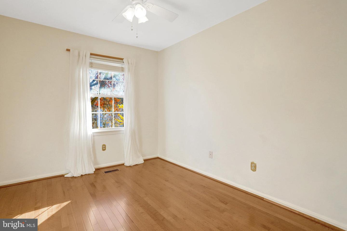 6122 OLD BRENTFORD CT, ALEXANDRIA, Virginia 22310, 3 Bedrooms Bedrooms, ,3 BathroomsBathrooms,Residential,For sale,6122 OLD BRENTFORD CT,VAFX2279114 MLS # VAFX2279114