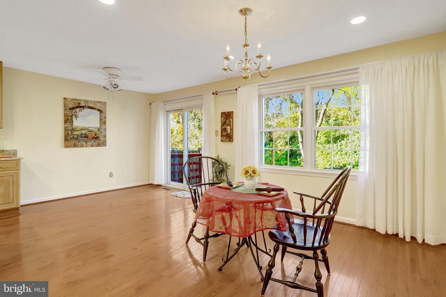 6122 OLD BRENTFORD CT, ALEXANDRIA, Virginia 22310, 3 Bedrooms Bedrooms, ,3 BathroomsBathrooms,Residential,For sale,6122 OLD BRENTFORD CT,VAFX2279114 MLS # VAFX2279114