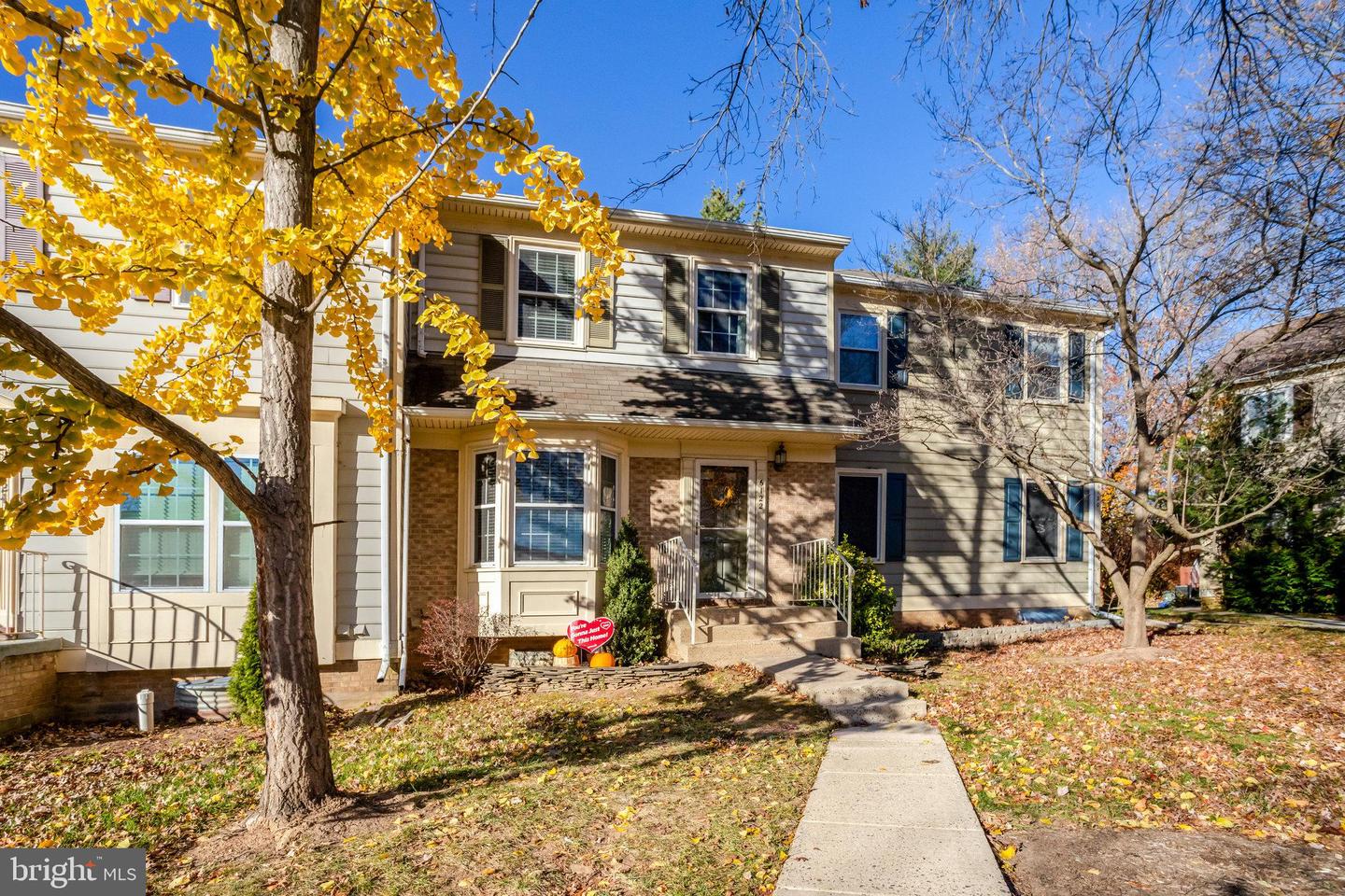 6122 OLD BRENTFORD CT, ALEXANDRIA, Virginia 22310, 3 Bedrooms Bedrooms, ,3 BathroomsBathrooms,Residential,For sale,6122 OLD BRENTFORD CT,VAFX2279114 MLS # VAFX2279114