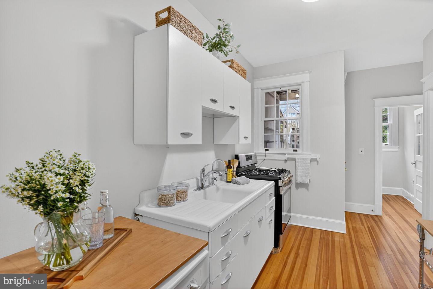 4214 37TH ST NW, WASHINGTON, District Of Columbia 20008, 3 Bedrooms Bedrooms, 12 Rooms Rooms,1 BathroomBathrooms,Residential,For sale,4214 37TH ST NW,DCDC2231824 MLS # DCDC2231824 4214 37TH ST NW, WASHINGTON, District Of Columbia 20008, 3 Bedrooms Bedrooms, 12 Rooms Rooms,1 BathroomBathrooms,Residential,For sale,4214 37TH ST NW,DCDC2231824 MLS # DCDC2231824