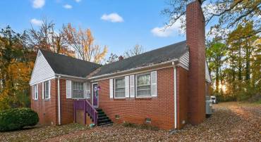 714 ROBERTSON STREET, CHASE CITY, Virginia 23924, 3 Bedrooms Bedrooms, ,2 BathroomsBathrooms,Residential,For sale,714 ROBERTSON STREET,VAMB2000078 MLS # VAMB2000078