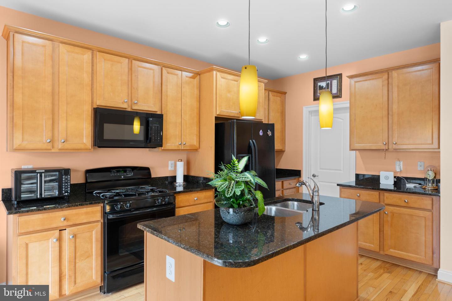 15908 MACKENZIE MANOR DR, HAYMARKET, Virginia 20169, 3 Bedrooms Bedrooms, 6 Rooms Rooms,2 BathroomsBathrooms,Residential,For sale,15908 MACKENZIE MANOR DR,VAPW2107804 MLS # VAPW2107804 15908 MACKENZIE MANOR DR, HAYMARKET, Virginia 20169, 3 Bedrooms Bedrooms, 6 Rooms Rooms,2 BathroomsBathrooms,Residential,For sale,15908 MACKENZIE MANOR DR,VAPW2107804 MLS # VAPW2107804