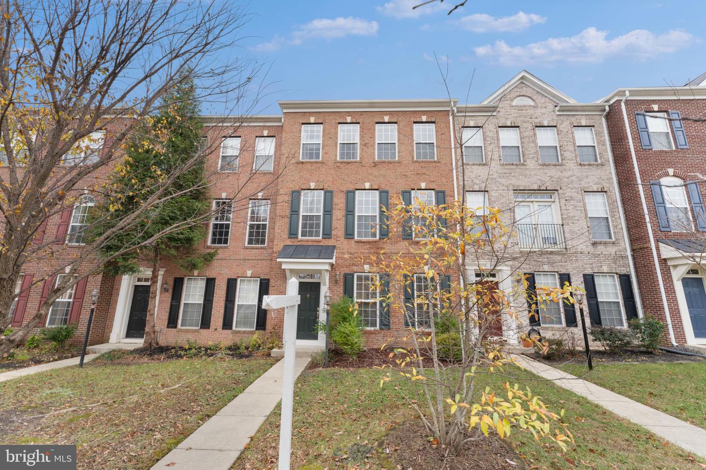 15908 MACKENZIE MANOR DR, HAYMARKET, Virginia 20169, 3 Bedrooms Bedrooms, 6 Rooms Rooms,2 BathroomsBathrooms,Residential,For sale,15908 MACKENZIE MANOR DR,VAPW2107804 MLS # VAPW2107804 15908 MACKENZIE MANOR DR, HAYMARKET, Virginia 20169, 3 Bedrooms Bedrooms, 6 Rooms Rooms,2 BathroomsBathrooms,Residential,For sale,15908 MACKENZIE MANOR DR,VAPW2107804 MLS # VAPW2107804