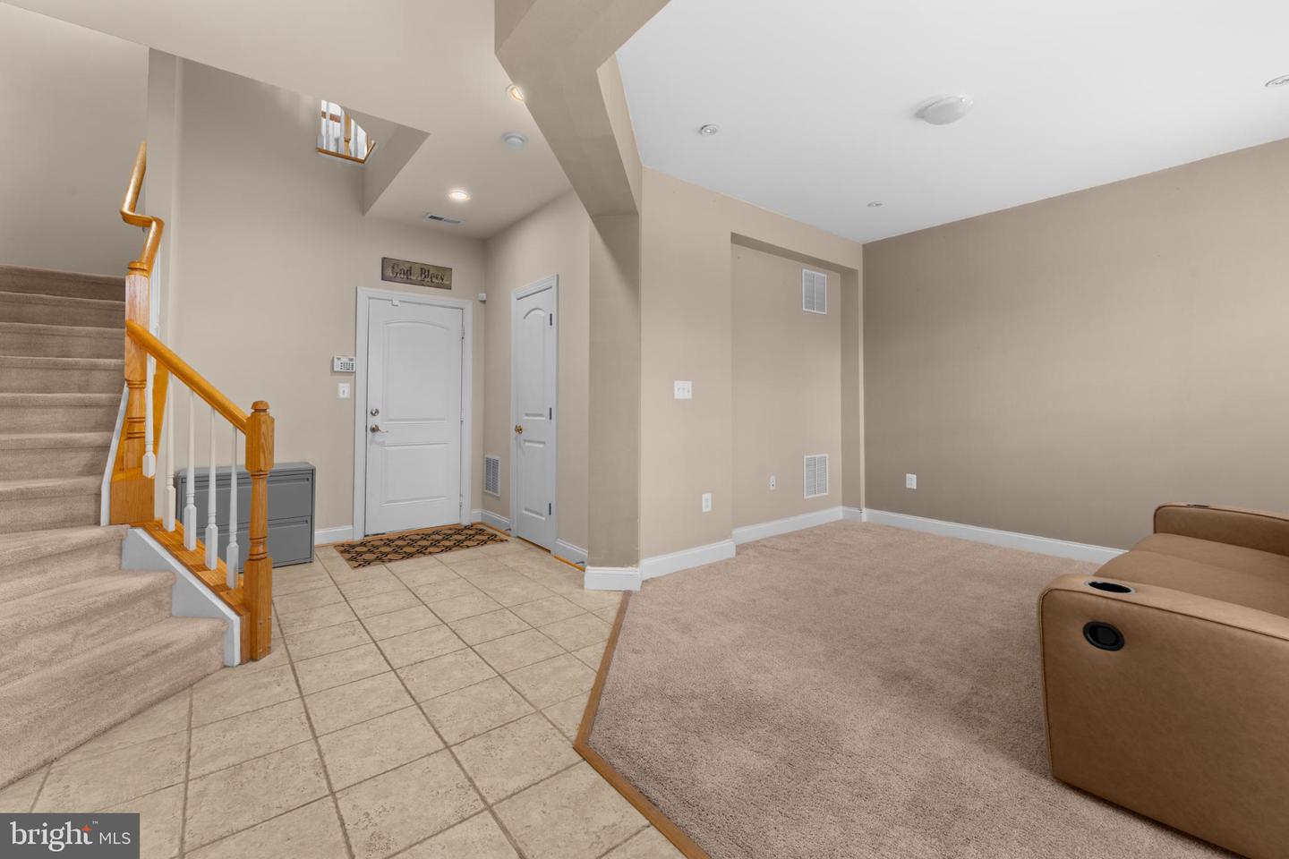 15908 MACKENZIE MANOR DR, HAYMARKET, Virginia 20169, 3 Bedrooms Bedrooms, 6 Rooms Rooms,2 BathroomsBathrooms,Residential,For sale,15908 MACKENZIE MANOR DR,VAPW2107804 MLS # VAPW2107804 15908 MACKENZIE MANOR DR, HAYMARKET, Virginia 20169, 3 Bedrooms Bedrooms, 6 Rooms Rooms,2 BathroomsBathrooms,Residential,For sale,15908 MACKENZIE MANOR DR,VAPW2107804 MLS # VAPW2107804