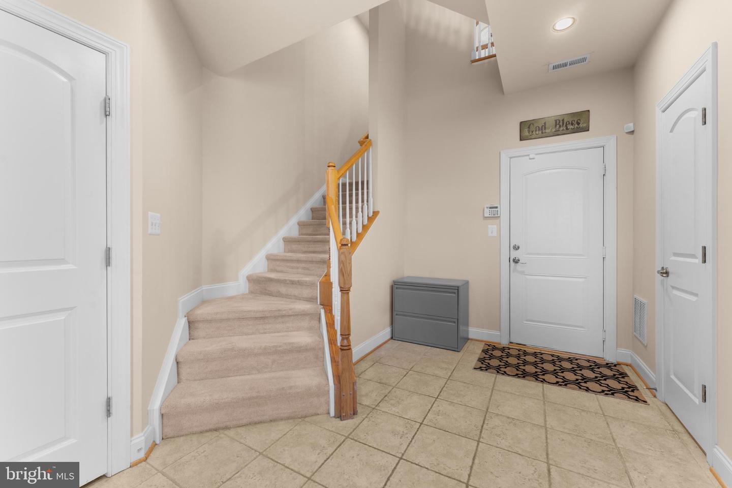 15908 MACKENZIE MANOR DR, HAYMARKET, Virginia 20169, 3 Bedrooms Bedrooms, 6 Rooms Rooms,2 BathroomsBathrooms,Residential,For sale,15908 MACKENZIE MANOR DR,VAPW2107804 MLS # VAPW2107804 15908 MACKENZIE MANOR DR, HAYMARKET, Virginia 20169, 3 Bedrooms Bedrooms, 6 Rooms Rooms,2 BathroomsBathrooms,Residential,For sale,15908 MACKENZIE MANOR DR,VAPW2107804 MLS # VAPW2107804