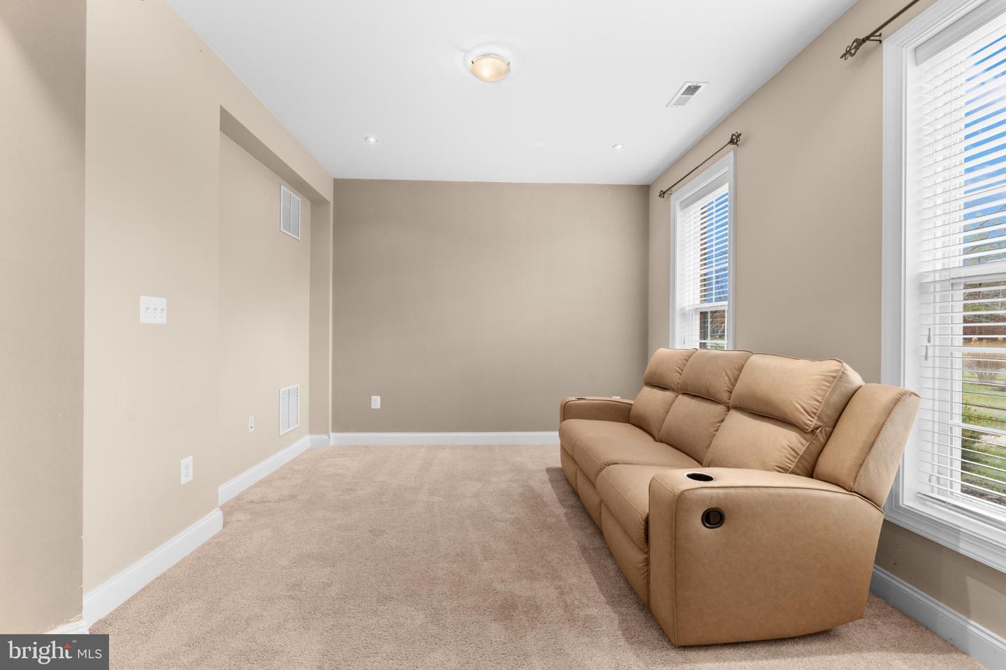 15908 MACKENZIE MANOR DR, HAYMARKET, Virginia 20169, 3 Bedrooms Bedrooms, 6 Rooms Rooms,2 BathroomsBathrooms,Residential,For sale,15908 MACKENZIE MANOR DR,VAPW2107804 MLS # VAPW2107804 15908 MACKENZIE MANOR DR, HAYMARKET, Virginia 20169, 3 Bedrooms Bedrooms, 6 Rooms Rooms,2 BathroomsBathrooms,Residential,For sale,15908 MACKENZIE MANOR DR,VAPW2107804 MLS # VAPW2107804