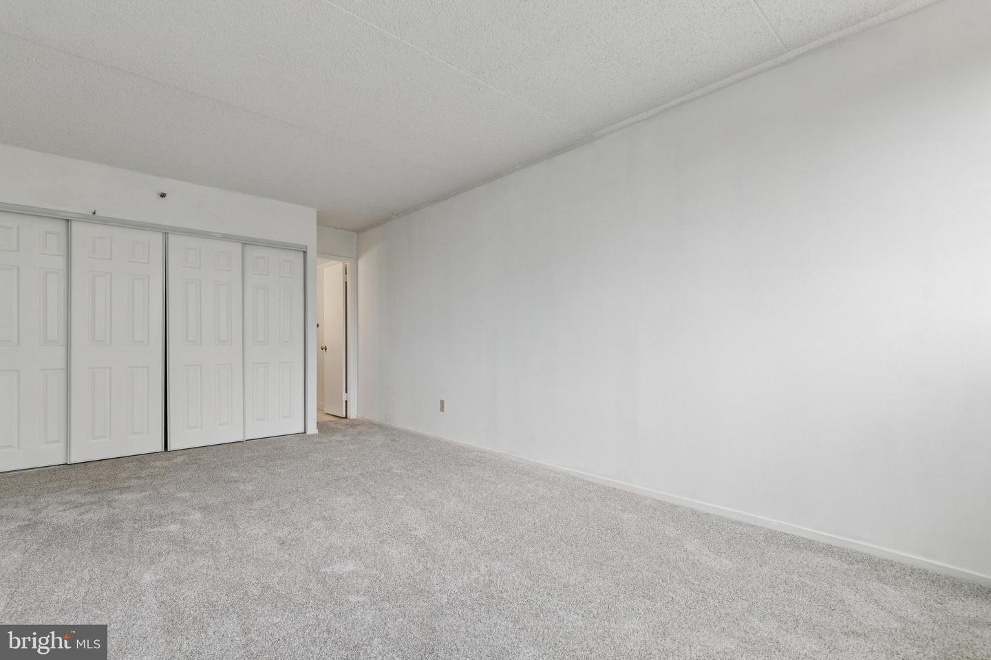 5911 EDSALL RD #801, ALEXANDRIA, Virginia 22304, 2 Bedrooms Bedrooms, ,2 BathroomsBathrooms,Residential,For sale,5911 EDSALL RD #801,VAAX2051842 MLS # VAAX2051842