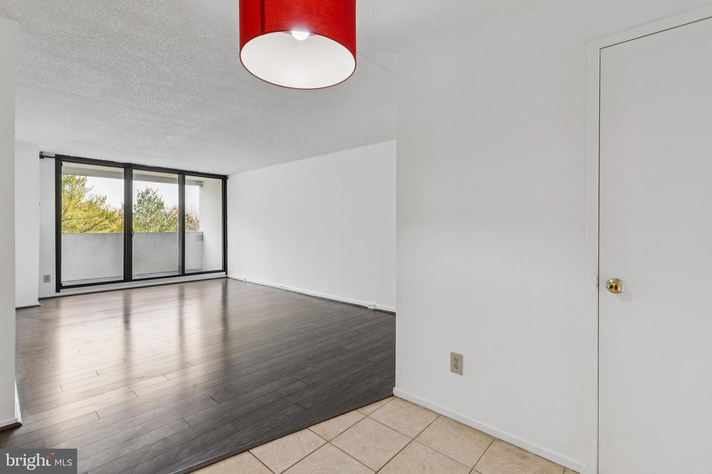 5911 EDSALL RD #801, ALEXANDRIA, Virginia 22304, 2 Bedrooms Bedrooms, ,2 BathroomsBathrooms,Residential,For sale,5911 EDSALL RD #801,VAAX2051842 MLS # VAAX2051842