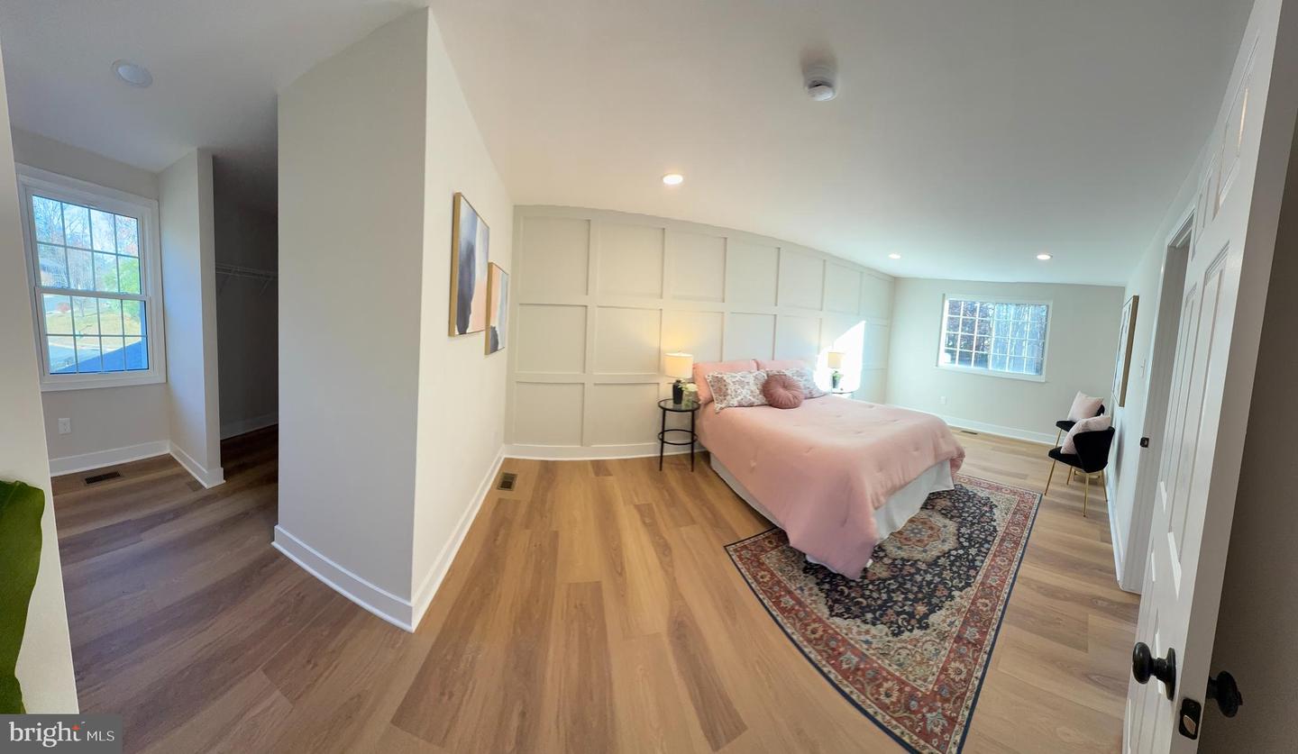 8375 MAGIC LEAF RD, SPRINGFIELD, Virginia 22153, 4 Bedrooms Bedrooms, ,2 BathroomsBathrooms,Residential,For sale,8375 MAGIC LEAF RD,VAFX2279296 MLS # VAFX2279296