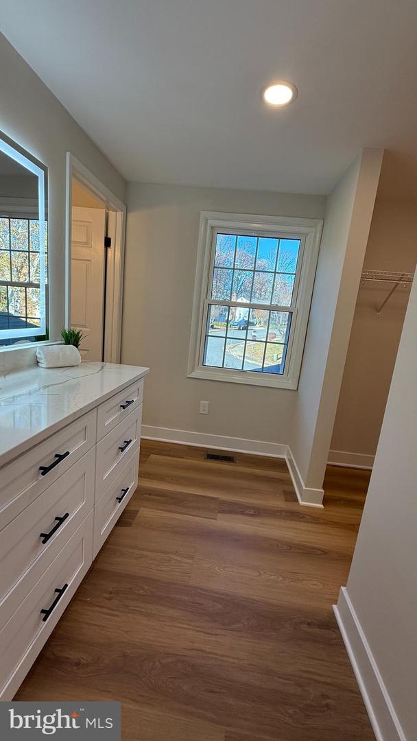 8375 MAGIC LEAF RD, SPRINGFIELD, Virginia 22153, 4 Bedrooms Bedrooms, ,2 BathroomsBathrooms,Residential,For sale,8375 MAGIC LEAF RD,VAFX2279296 MLS # VAFX2279296