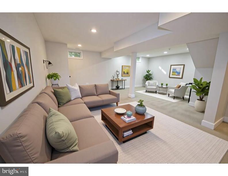 8375 MAGIC LEAF RD, SPRINGFIELD, Virginia 22153, 4 Bedrooms Bedrooms, ,2 BathroomsBathrooms,Residential,For sale,8375 MAGIC LEAF RD,VAFX2279296 MLS # VAFX2279296