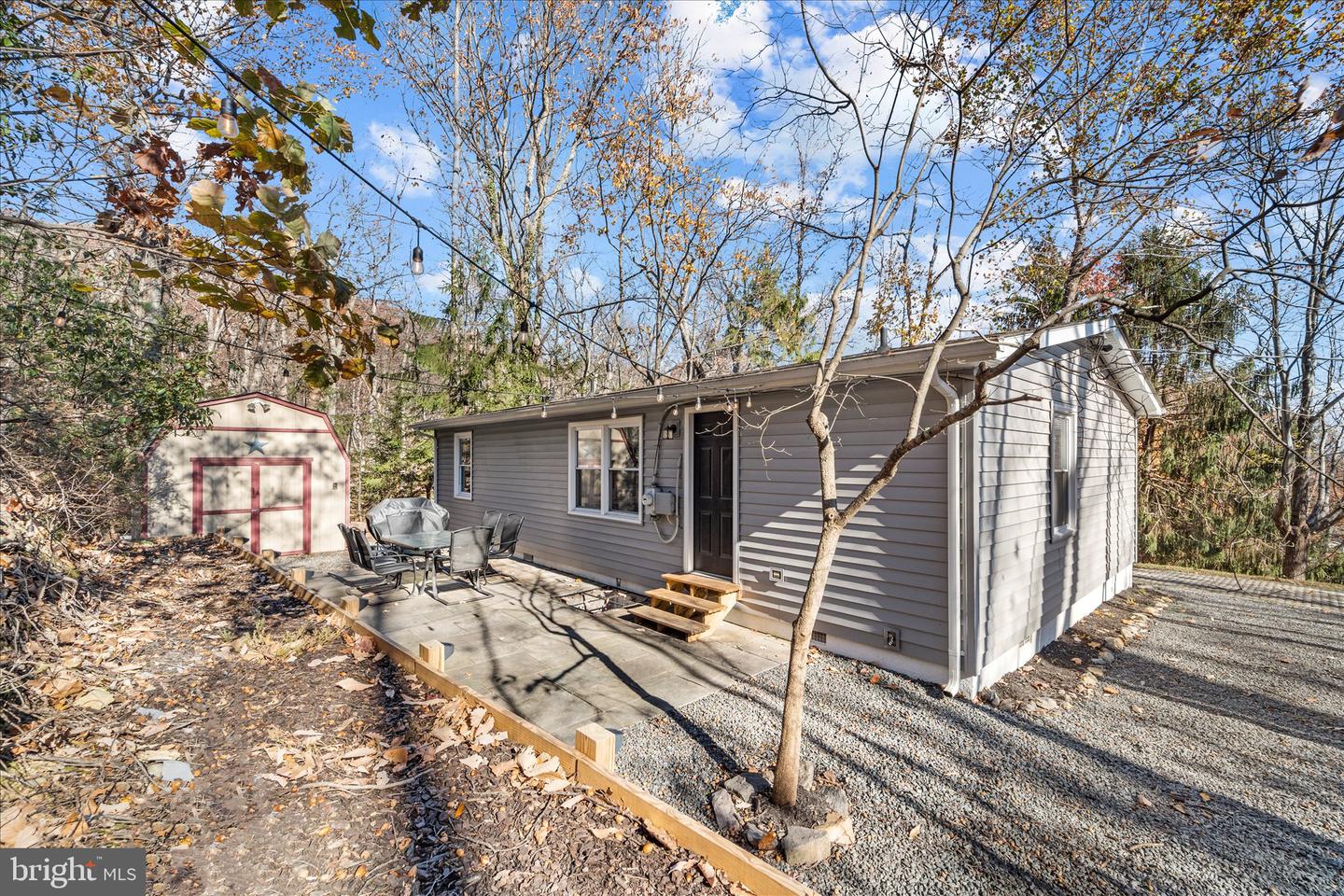 2400 YOUNGS DR, HAYMARKET, Virginia 20169, 3 Bedrooms Bedrooms, ,2 BathroomsBathrooms,Residential,For sale,2400 YOUNGS DR,VAPW2107926 MLS # VAPW2107926