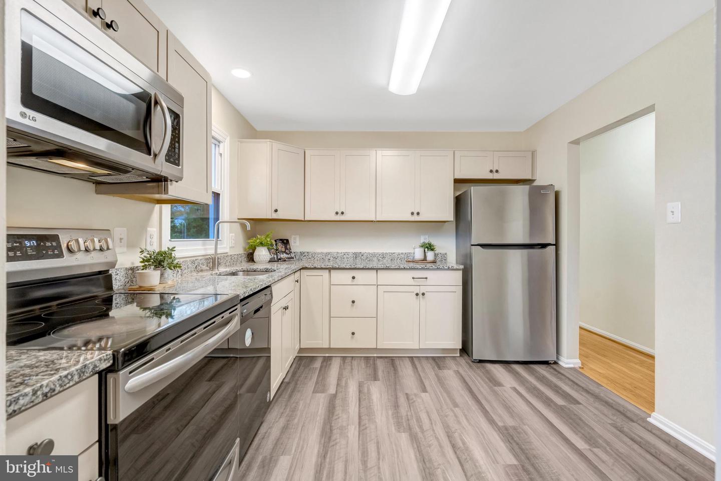 7219 BONA VISTA CT, SPRINGFIELD, Virginia 22150, 3 Bedrooms Bedrooms, ,2 BathroomsBathrooms,Residential,For sale,7219 BONA VISTA CT,VAFX2279374 MLS # VAFX2279374