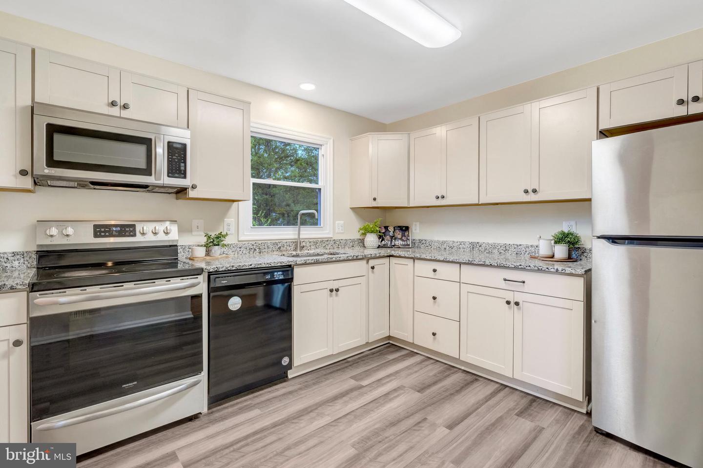 7219 BONA VISTA CT, SPRINGFIELD, Virginia 22150, 3 Bedrooms Bedrooms, ,2 BathroomsBathrooms,Residential,For sale,7219 BONA VISTA CT,VAFX2279374 MLS # VAFX2279374