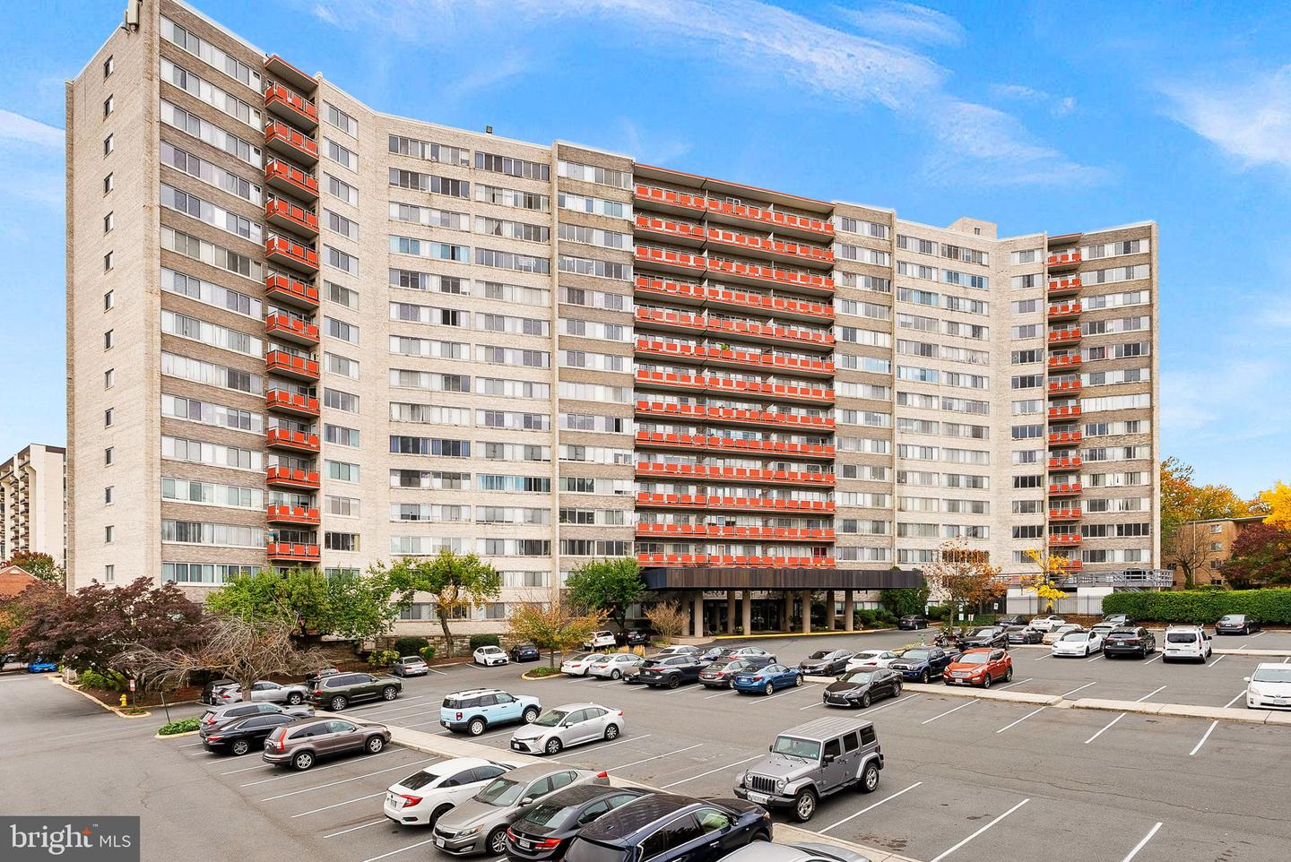 5340 HOLMES RUN PKWY #107, ALEXANDRIA, Virginia 22304, 2 Bedrooms Bedrooms, ,1 BathroomBathrooms,Residential,For sale,5340 HOLMES RUN PKWY #107,VAAX2051872 MLS # VAAX2051872