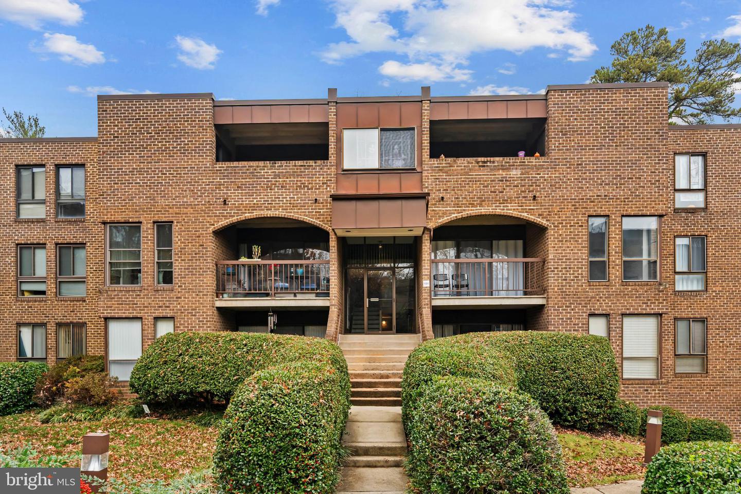 11200 CHESTNUT GROVE SQ #203, RESTON, Virginia 20190, 3 Bedrooms Bedrooms, ,1 BathroomBathrooms,Residential,For sale,11200 CHESTNUT GROVE SQ #203,VAFX2279548 MLS # VAFX2279548