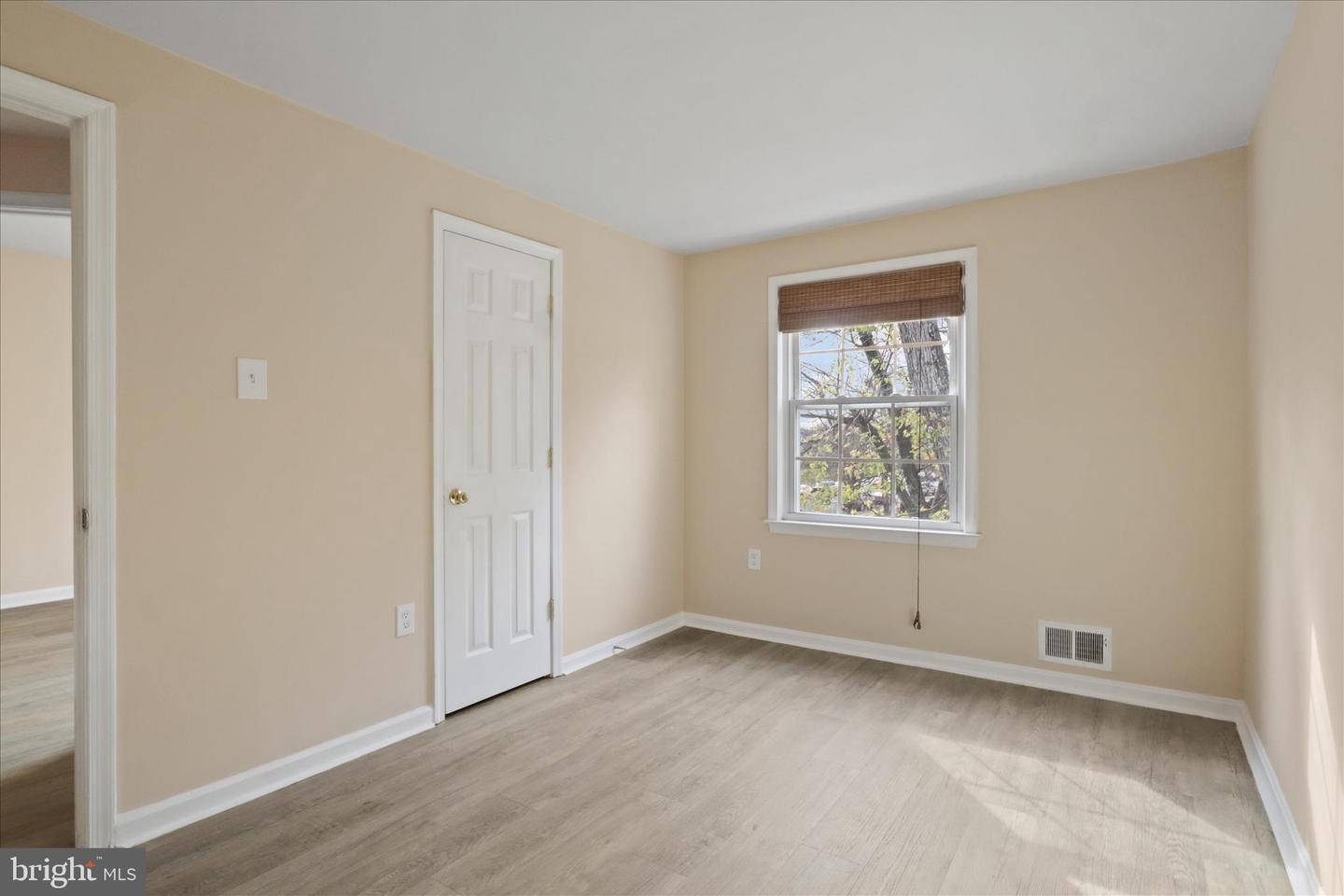 8180 FERNLAKE CT, ALEXANDRIA, Virginia 22309, 4 Bedrooms Bedrooms, ,3 BathroomsBathrooms,Residential,For sale,8180 FERNLAKE CT,VAFX2279320 MLS # VAFX2279320