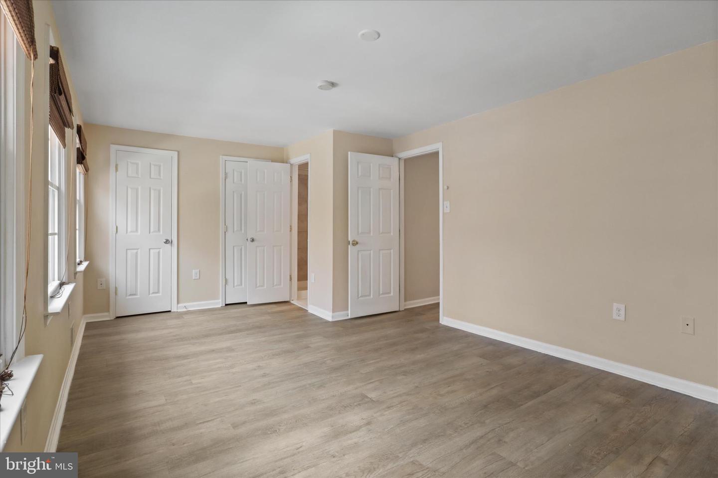 8180 FERNLAKE CT, ALEXANDRIA, Virginia 22309, 4 Bedrooms Bedrooms, ,3 BathroomsBathrooms,Residential,For sale,8180 FERNLAKE CT,VAFX2279320 MLS # VAFX2279320