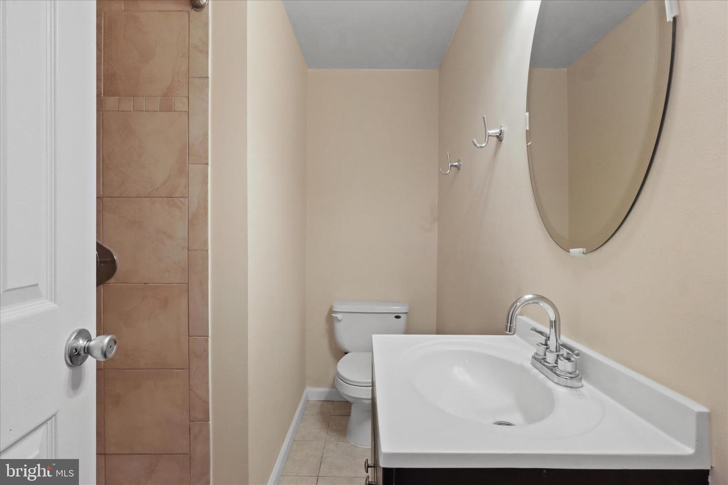 8180 FERNLAKE CT, ALEXANDRIA, Virginia 22309, 4 Bedrooms Bedrooms, ,3 BathroomsBathrooms,Residential,For sale,8180 FERNLAKE CT,VAFX2279320 MLS # VAFX2279320