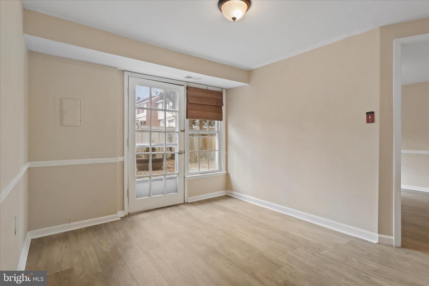 8180 FERNLAKE CT, ALEXANDRIA, Virginia 22309, 4 Bedrooms Bedrooms, ,3 BathroomsBathrooms,Residential,For sale,8180 FERNLAKE CT,VAFX2279320 MLS # VAFX2279320