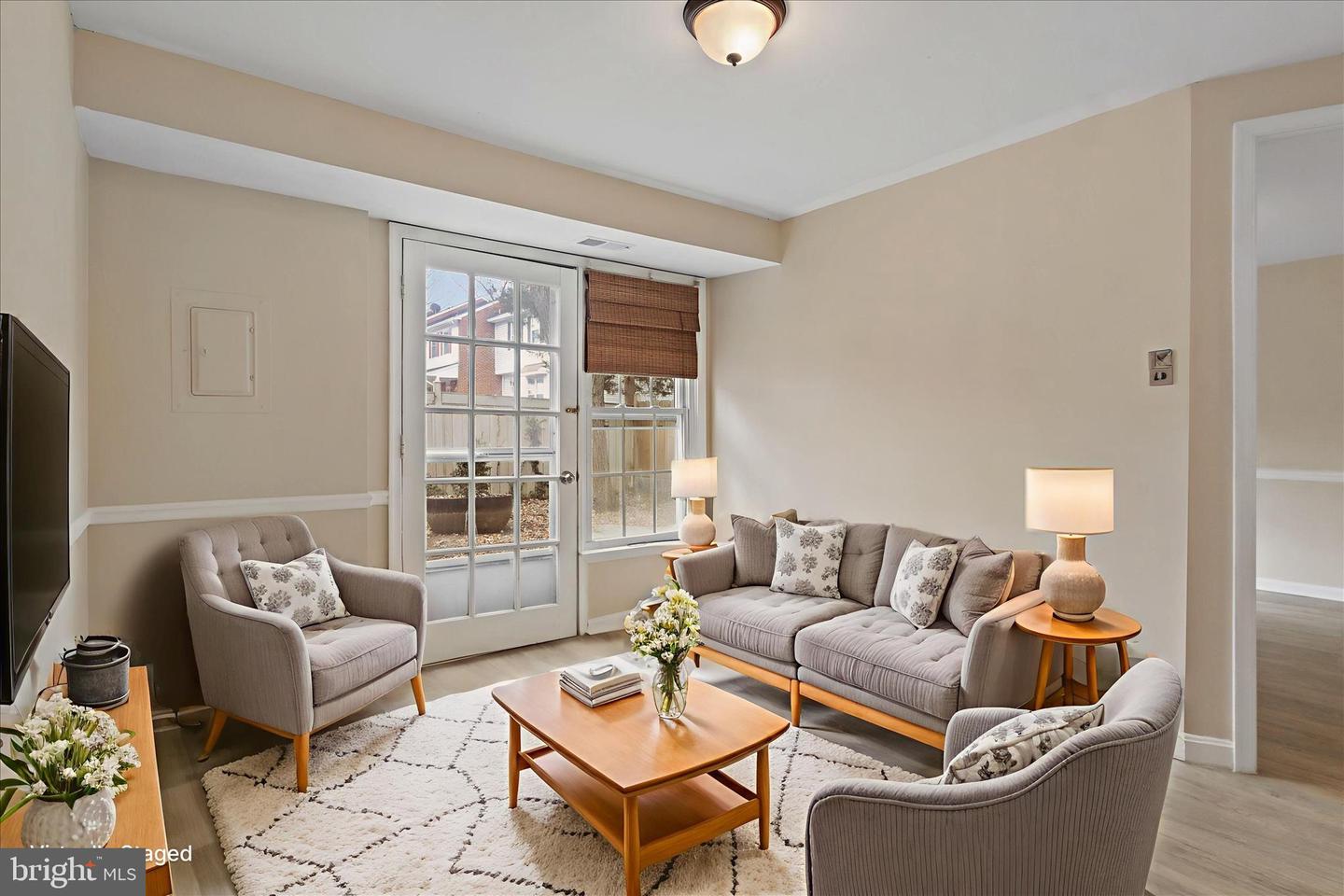 8180 FERNLAKE CT, ALEXANDRIA, Virginia 22309, 4 Bedrooms Bedrooms, ,3 BathroomsBathrooms,Residential,For sale,8180 FERNLAKE CT,VAFX2279320 MLS # VAFX2279320