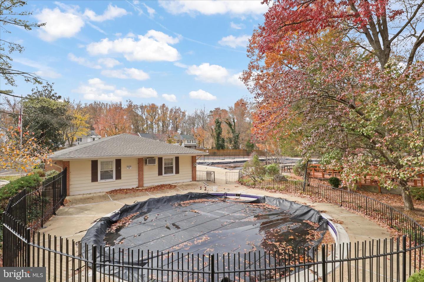 8180 FERNLAKE CT, ALEXANDRIA, Virginia 22309, 4 Bedrooms Bedrooms, ,3 BathroomsBathrooms,Residential,For sale,8180 FERNLAKE CT,VAFX2279320 MLS # VAFX2279320