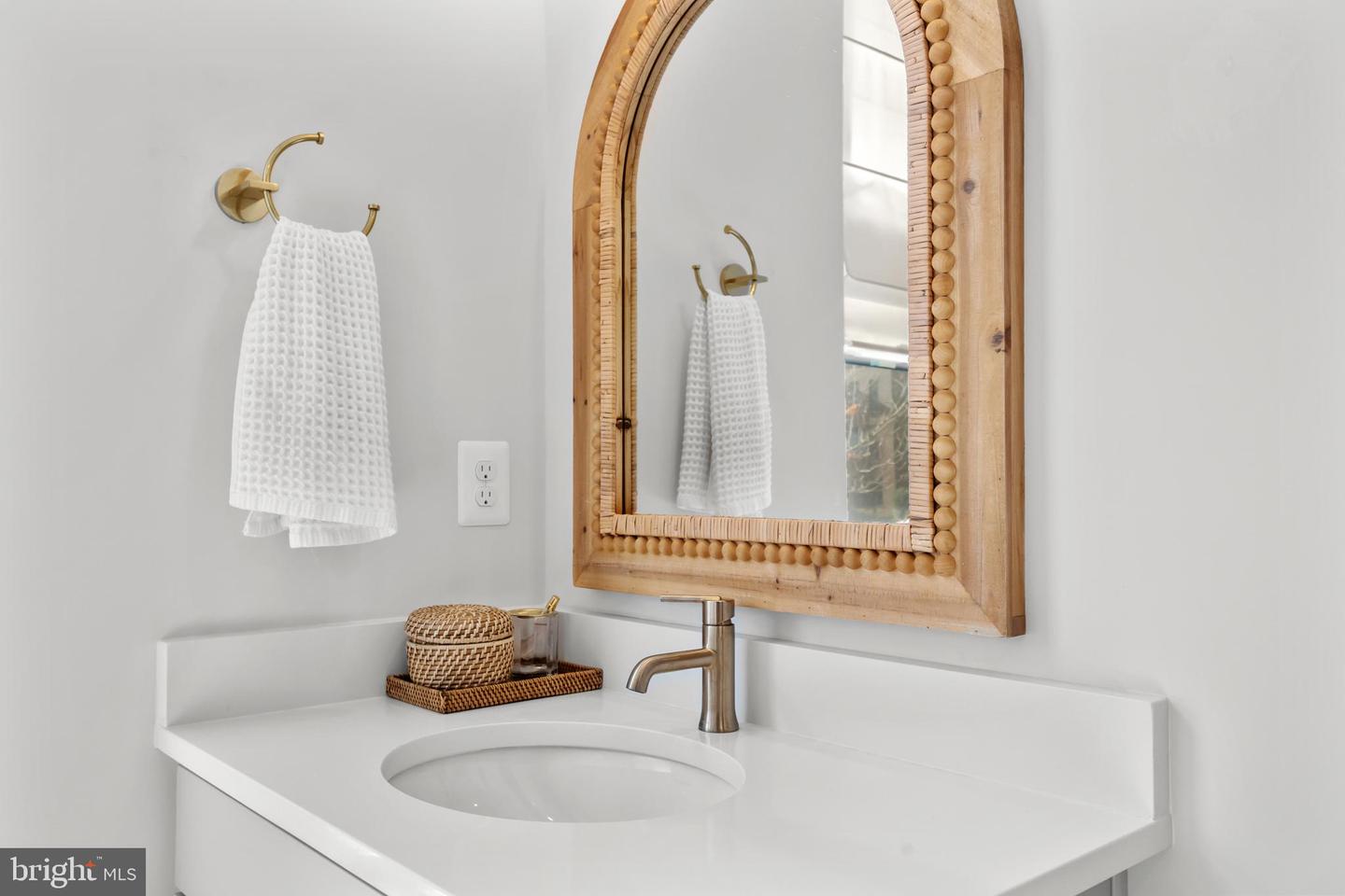 22962 SULLIVANS COVE SQ, BRAMBLETON, Virginia 20148, 4 Bedrooms Bedrooms, ,3 BathroomsBathrooms,Residential,For sale,22962 SULLIVANS COVE SQ,VALO2111210 MLS # VALO2111210