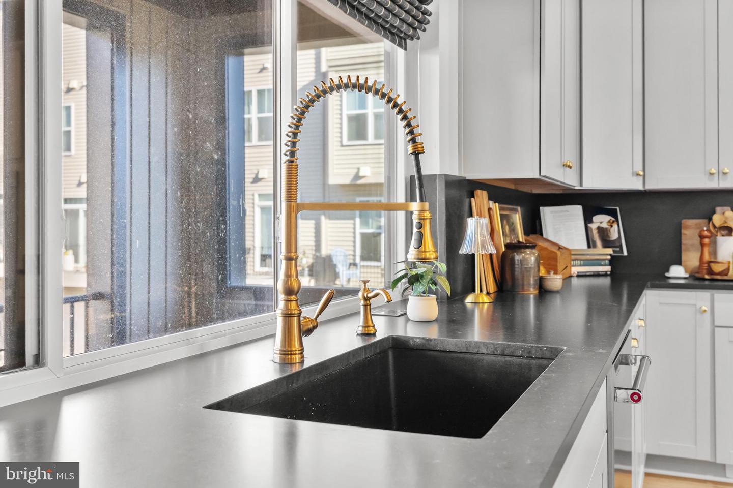 22962 SULLIVANS COVE SQ, BRAMBLETON, Virginia 20148, 4 Bedrooms Bedrooms, ,3 BathroomsBathrooms,Residential,For sale,22962 SULLIVANS COVE SQ,VALO2111210 MLS # VALO2111210