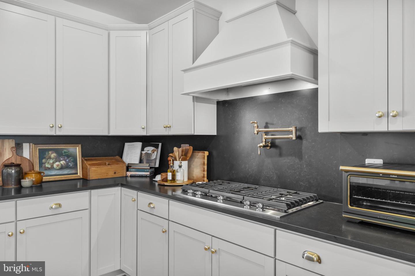 22962 SULLIVANS COVE SQ, BRAMBLETON, Virginia 20148, 4 Bedrooms Bedrooms, ,3 BathroomsBathrooms,Residential,For sale,22962 SULLIVANS COVE SQ,VALO2111210 MLS # VALO2111210