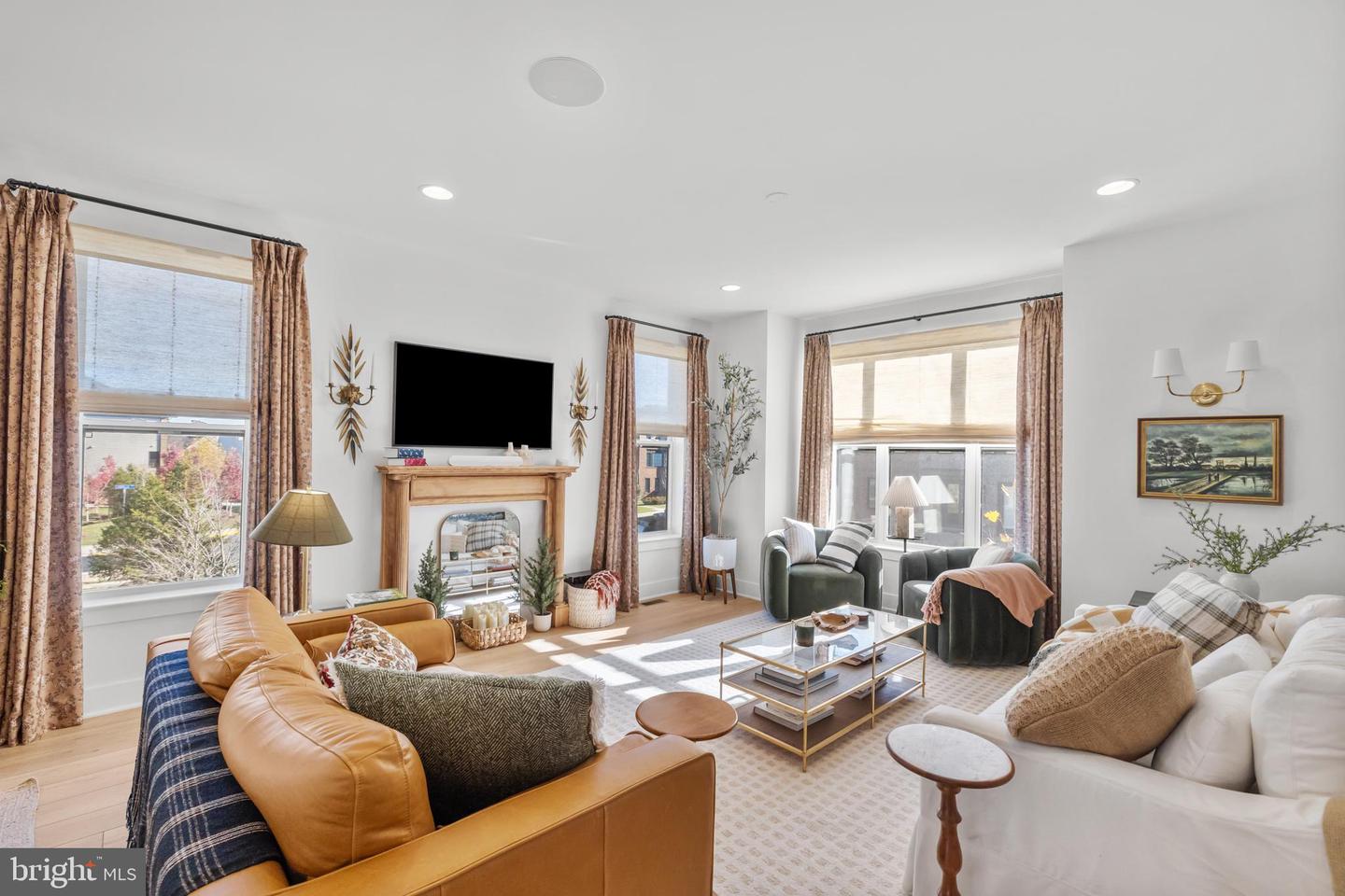 22962 SULLIVANS COVE SQ, BRAMBLETON, Virginia 20148, 4 Bedrooms Bedrooms, ,3 BathroomsBathrooms,Residential,For sale,22962 SULLIVANS COVE SQ,VALO2111210 MLS # VALO2111210