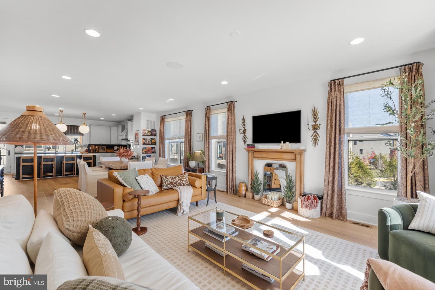 22962 SULLIVANS COVE SQ, BRAMBLETON, Virginia 20148, 4 Bedrooms Bedrooms, ,3 BathroomsBathrooms,Residential,For sale,22962 SULLIVANS COVE SQ,VALO2111210 MLS # VALO2111210