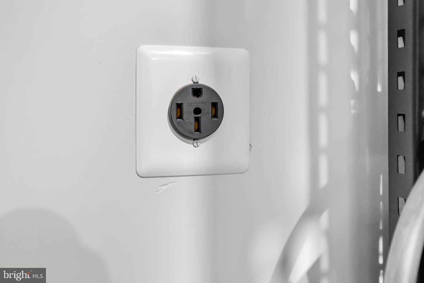 22962 SULLIVANS COVE SQ, BRAMBLETON, Virginia 20148, 4 Bedrooms Bedrooms, ,3 BathroomsBathrooms,Residential,For sale,22962 SULLIVANS COVE SQ,VALO2111210 MLS # VALO2111210