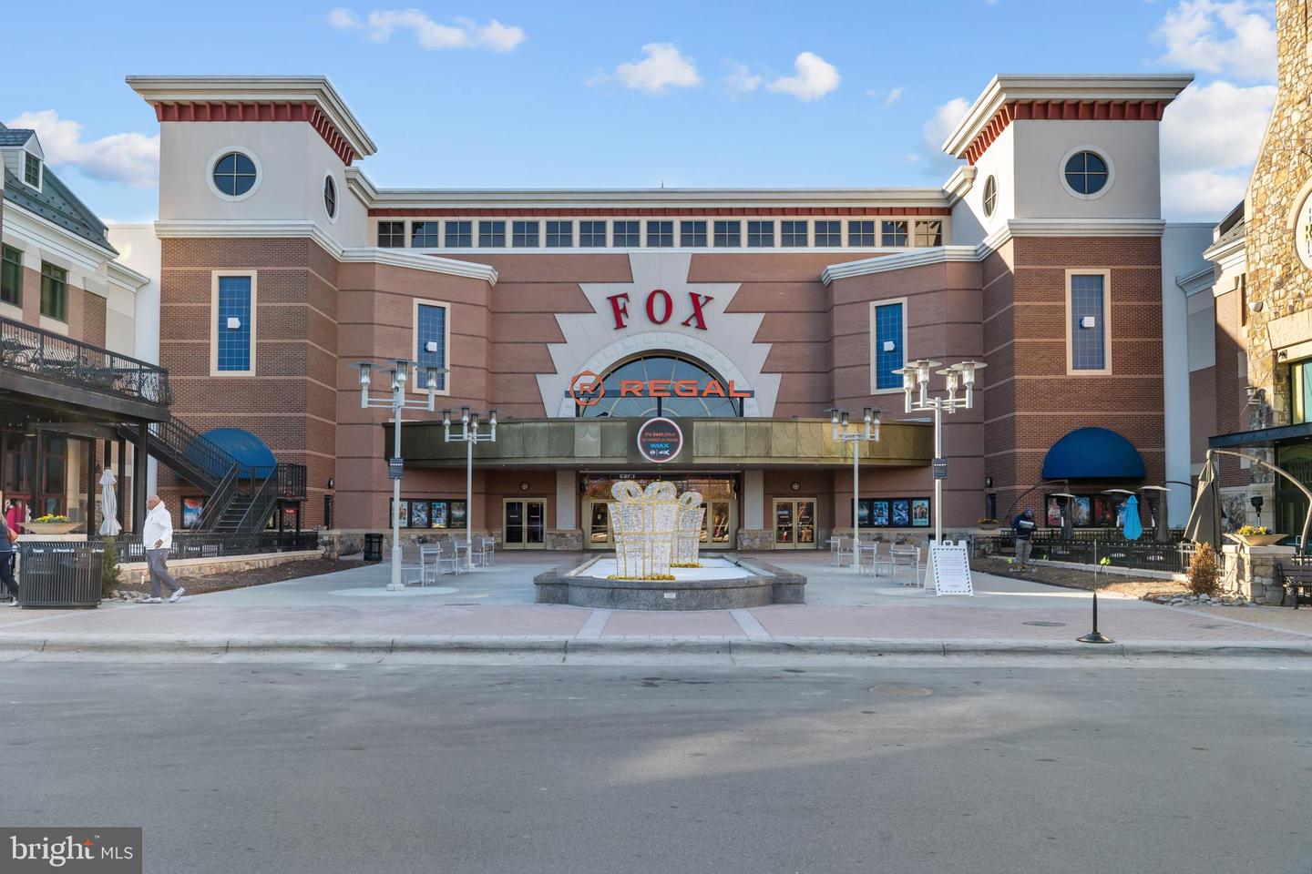 22962 SULLIVANS COVE SQ, BRAMBLETON, Virginia 20148, 4 Bedrooms Bedrooms, ,3 BathroomsBathrooms,Residential,For sale,22962 SULLIVANS COVE SQ,VALO2111210 MLS # VALO2111210