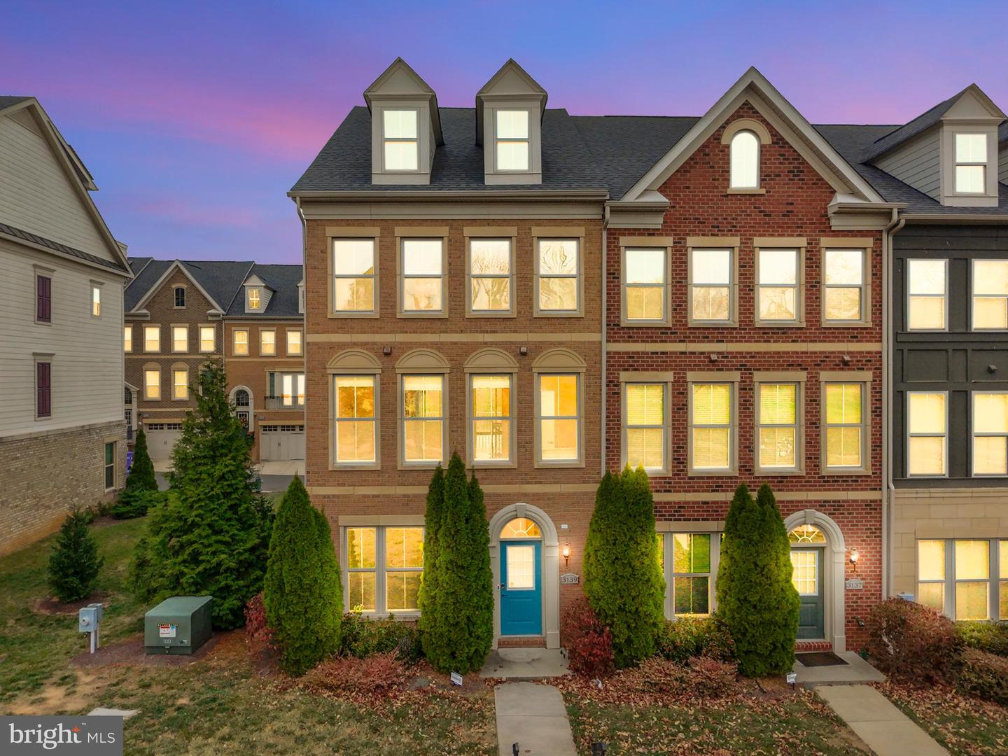 3139 FORT LINCOLN DR NE, WASHINGTON, District Of Columbia 20018, 4 Bedrooms Bedrooms, ,4 BathroomsBathrooms,Residential,For sale,3139 FORT LINCOLN DR NE,DCDC2232044 MLS # DCDC2232044