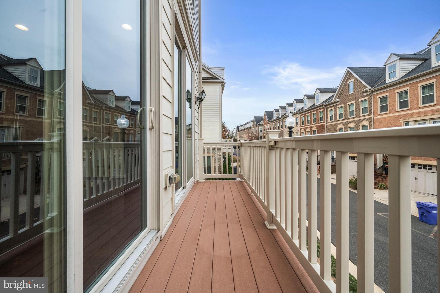 3139 FORT LINCOLN DR NE, WASHINGTON, District Of Columbia 20018, 4 Bedrooms Bedrooms, ,4 BathroomsBathrooms,Residential,For sale,3139 FORT LINCOLN DR NE,DCDC2232044 MLS # DCDC2232044