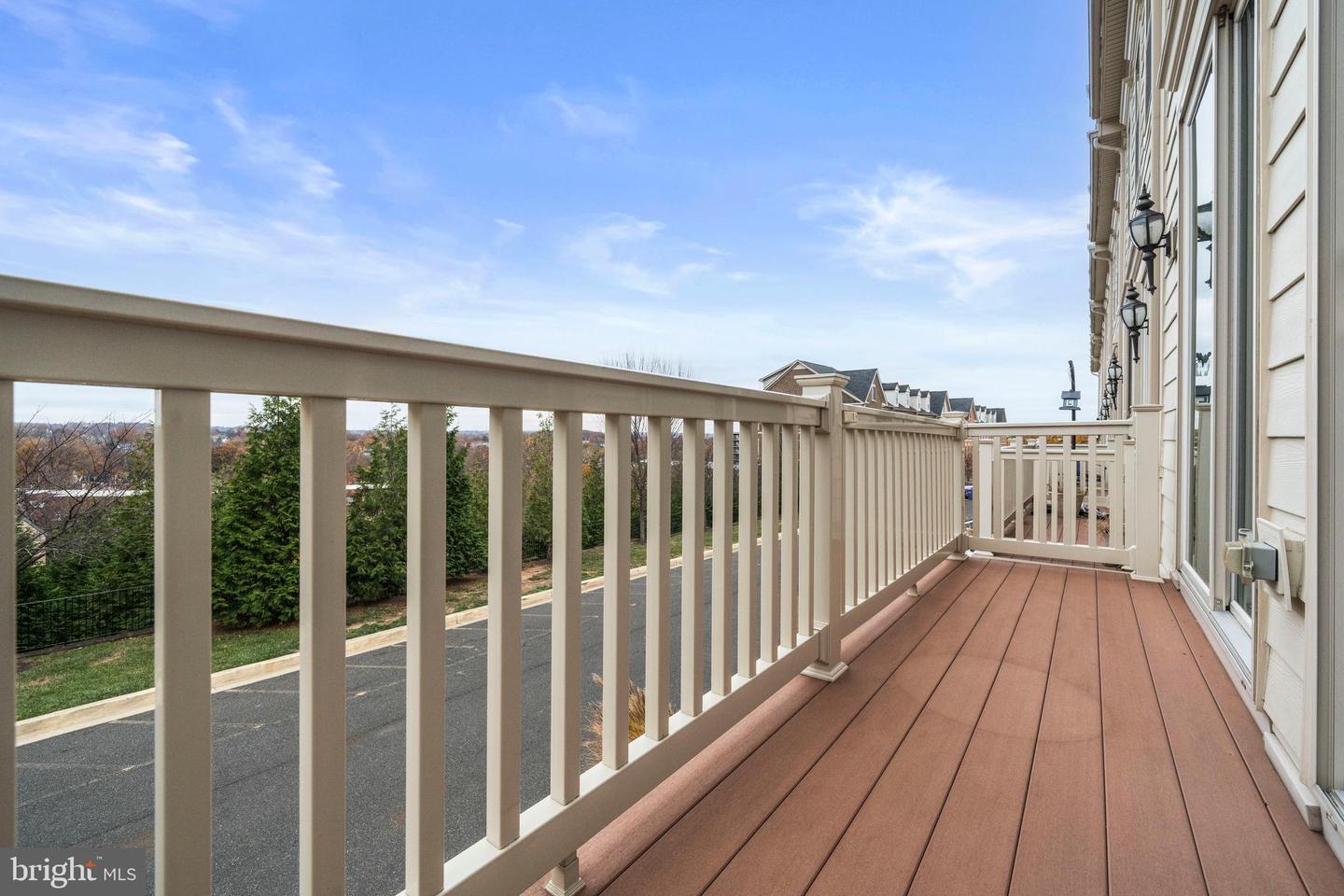 3139 FORT LINCOLN DR NE, WASHINGTON, District Of Columbia 20018, 4 Bedrooms Bedrooms, ,4 BathroomsBathrooms,Residential,For sale,3139 FORT LINCOLN DR NE,DCDC2232044 MLS # DCDC2232044